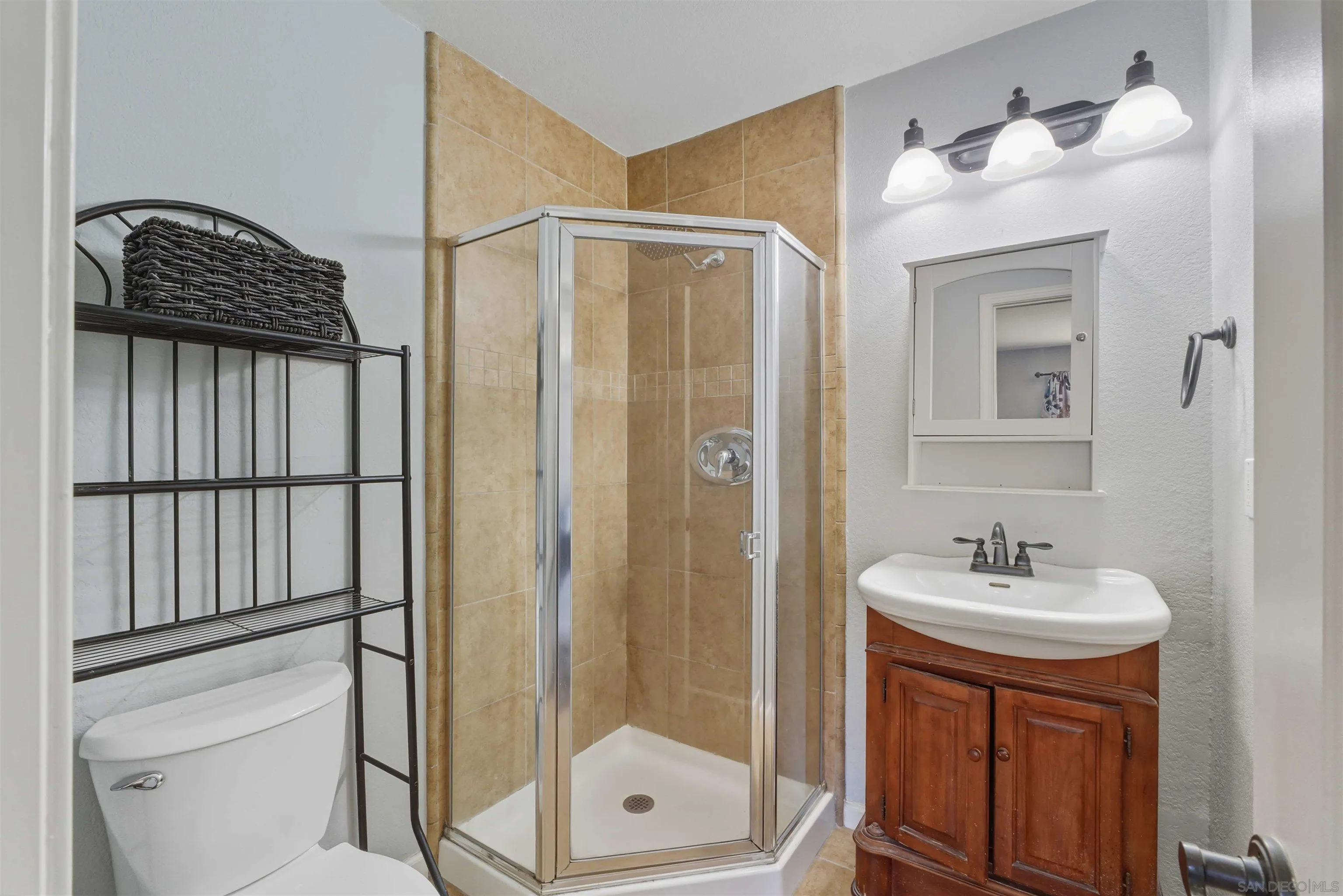 https://cdn.realtyfeed.com/cdn/127/260003371/5416ad8440660d8d6d19bc148176a058.webp
