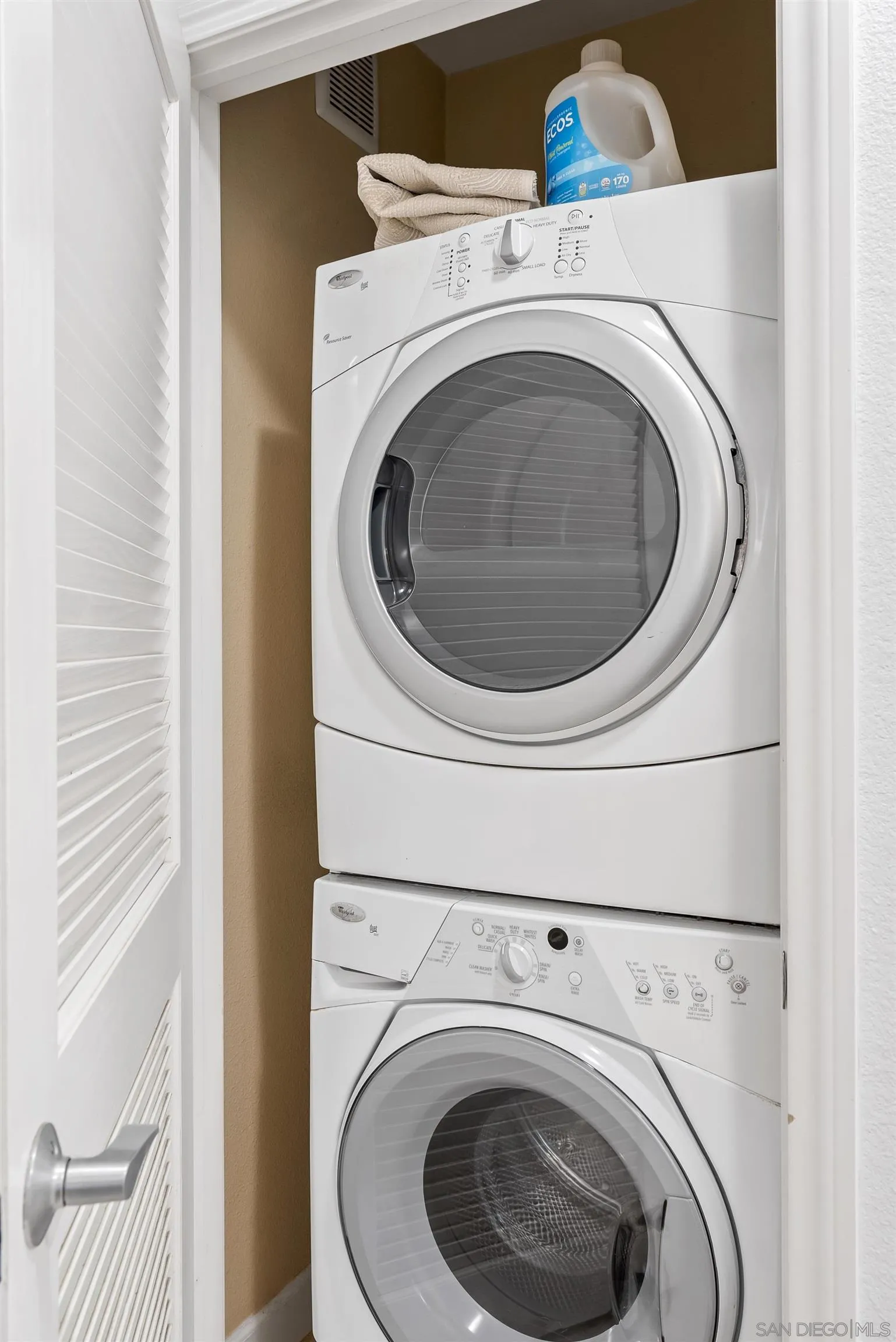 Photo #24: 260003373 Listing: Photo #24