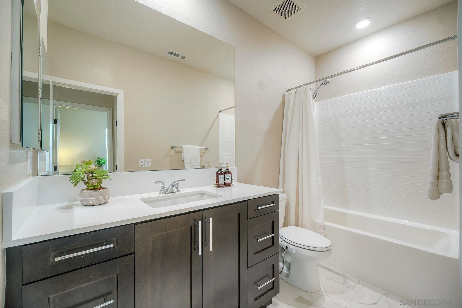 Photo #13: 260003374 Listing: Photo #13