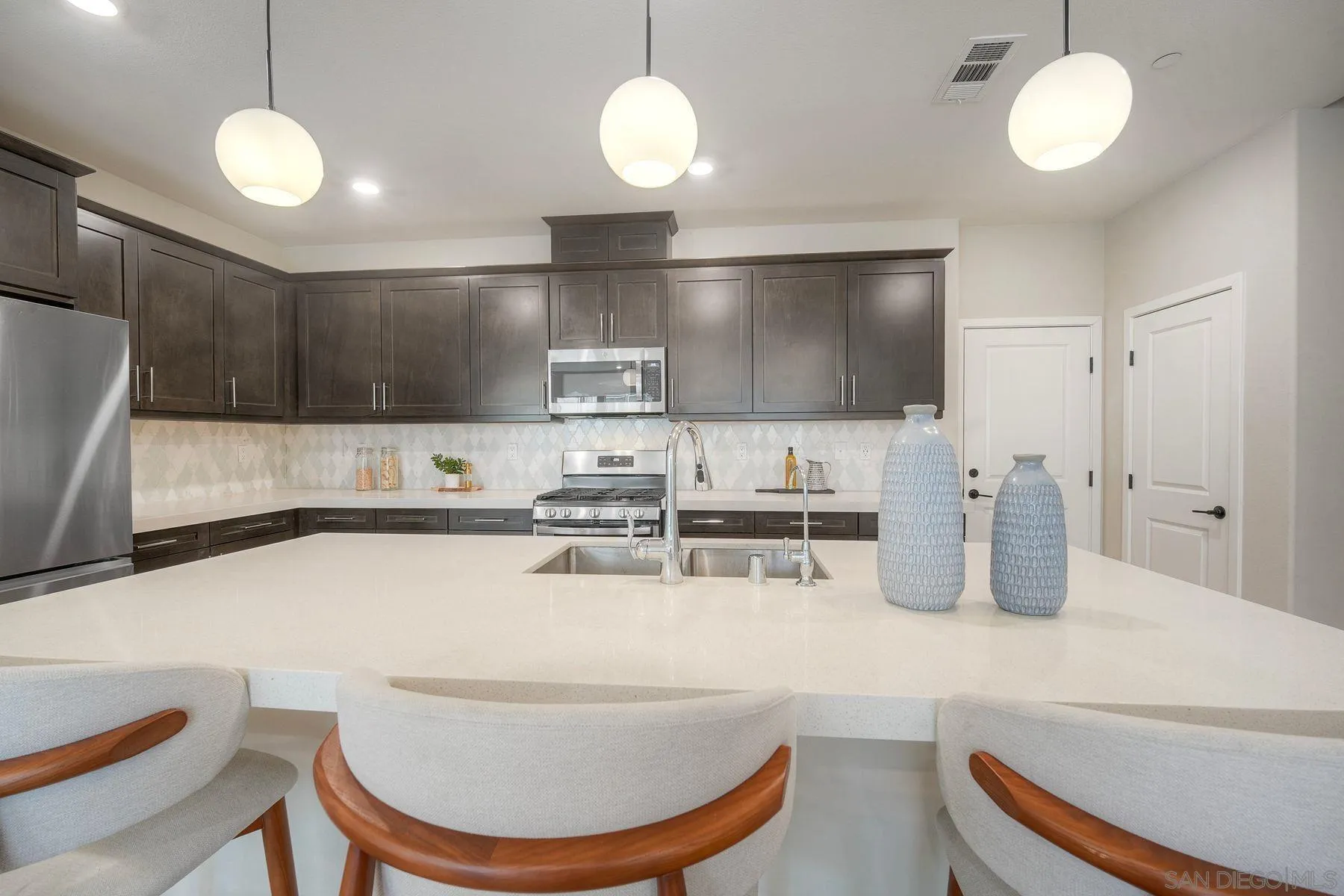 Photo #9: 260003374 Listing: Photo #9