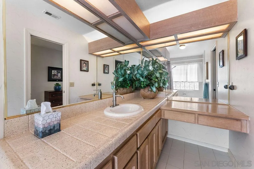 https://cdn.realtyfeed.com/cdn/127/260003375/630ab29db06c0ac56cdbc1a11c8e757a.webp