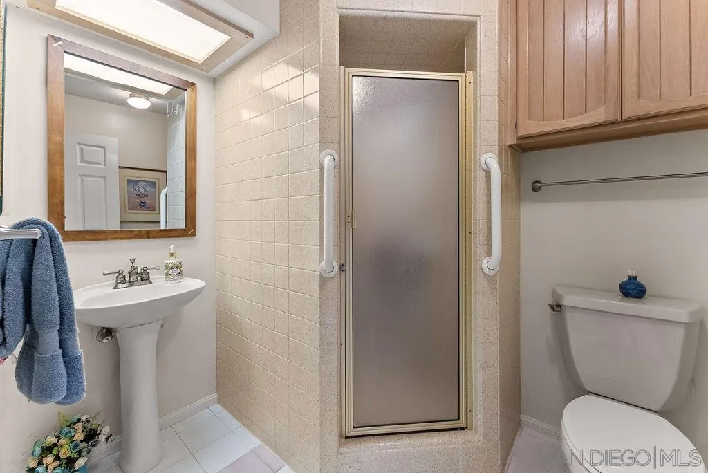 https://cdn.realtyfeed.com/cdn/127/260003375/89890349ac6e7e69d93f4a740352f594.webp