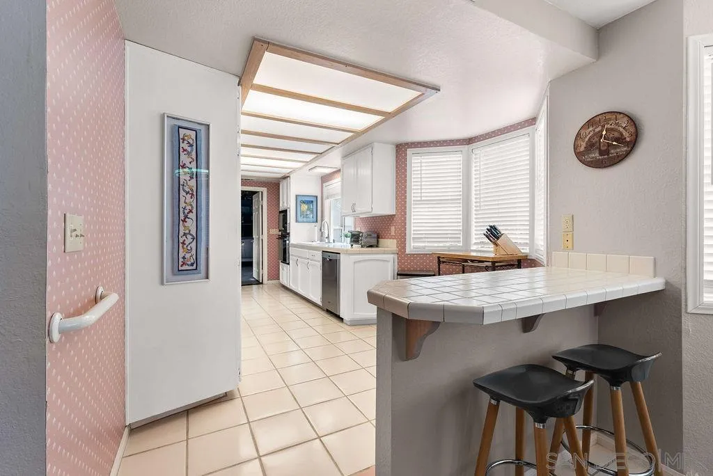 https://cdn.realtyfeed.com/cdn/127/260003375/984277c452d9e0c05378921f8414fdc5.webp