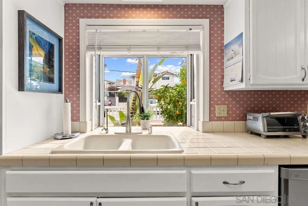 https://cdn.realtyfeed.com/cdn/127/260003375/9cca19c873fd44dc3475444d43ac5317.webp