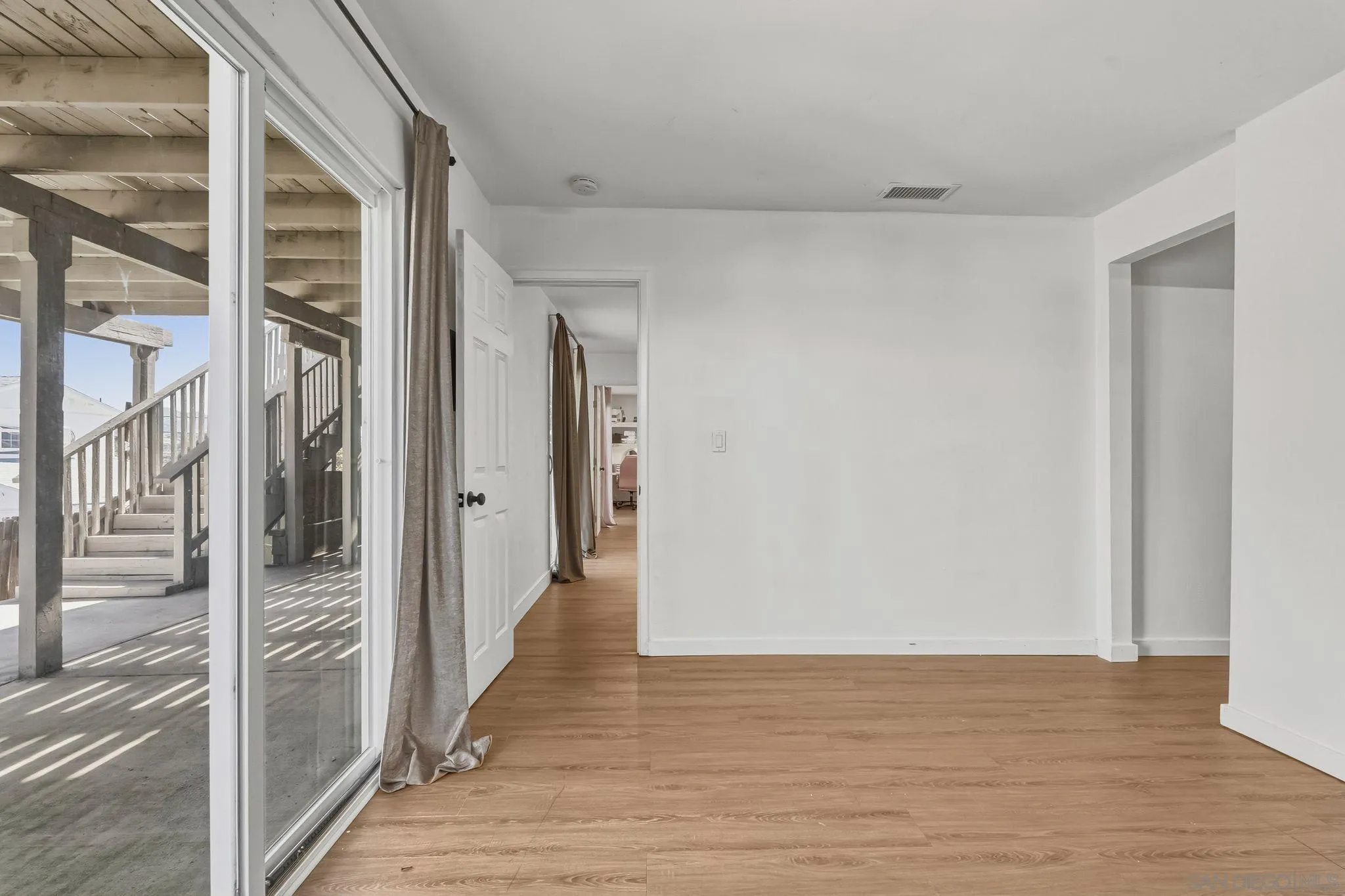 https://cdn.realtyfeed.com/cdn/127/260003376/a7aca5982ab7b86221c0244368b7b8b0.webp