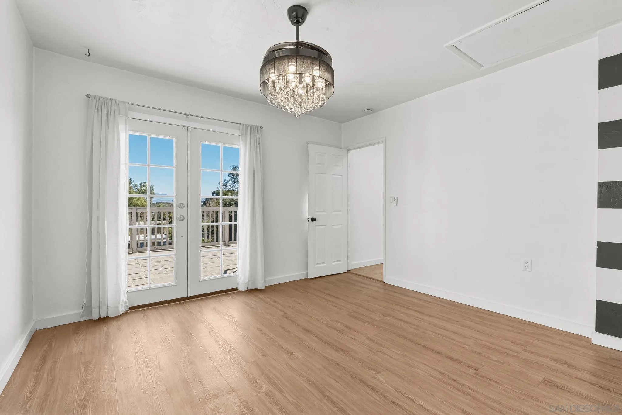 https://cdn.realtyfeed.com/cdn/127/260003376/ee2801f7dd6d0ae83342485806afa7fd.webp