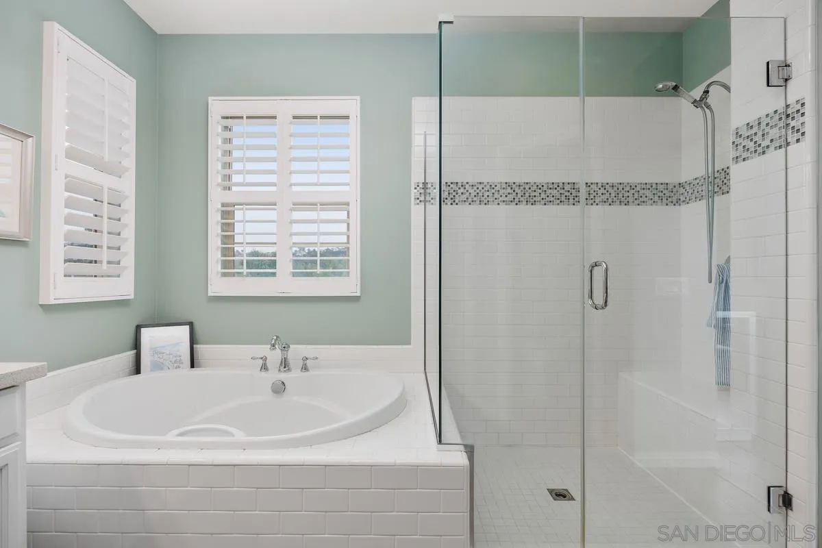 https://cdn.realtyfeed.com/cdn/127/260003377/be8f7d3f586958964c43f8f93cec8621.webp