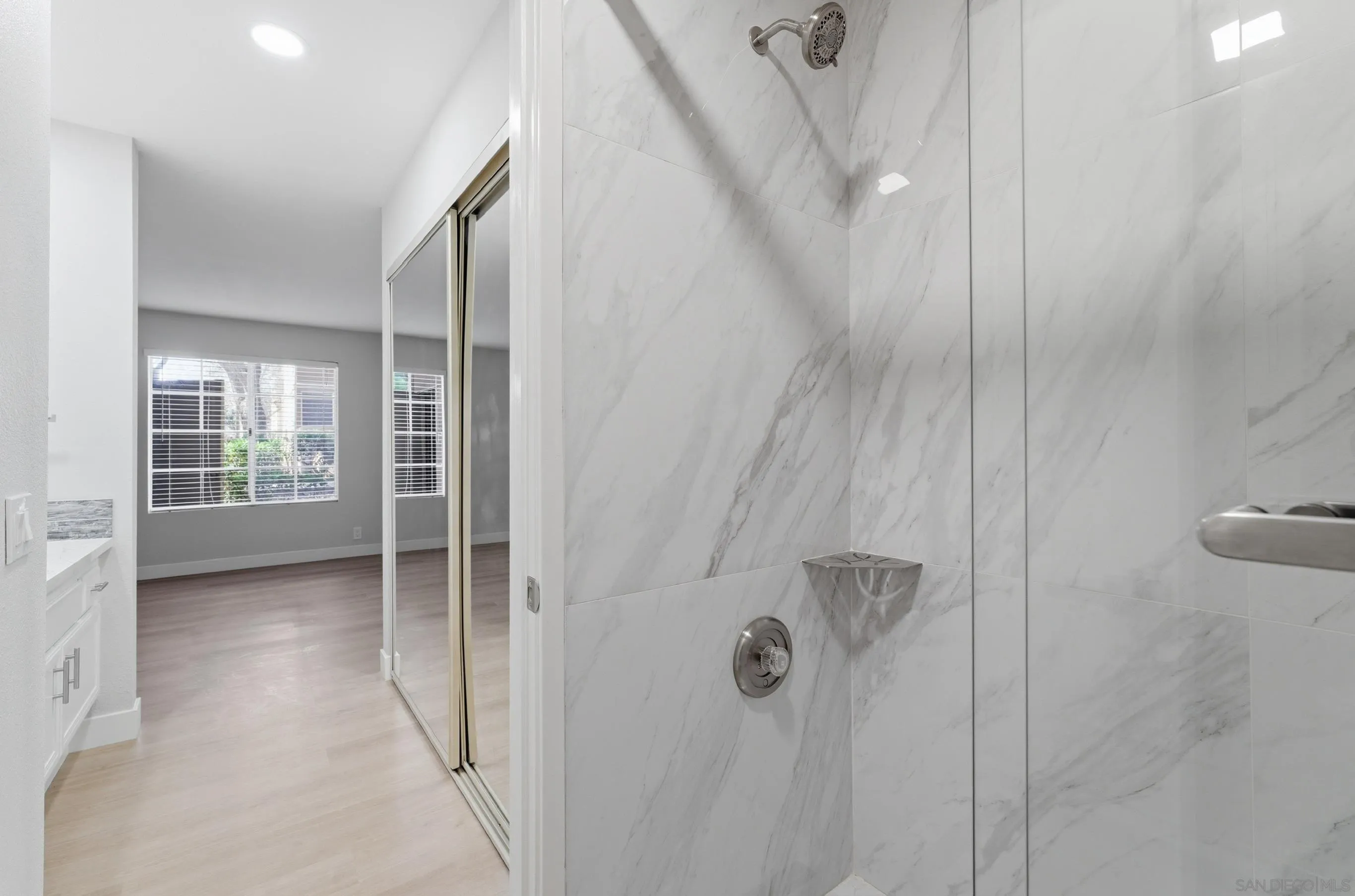 https://cdn.realtyfeed.com/cdn/127/260003378/091f5621b81326b7789e4a8de395d4e4.webp