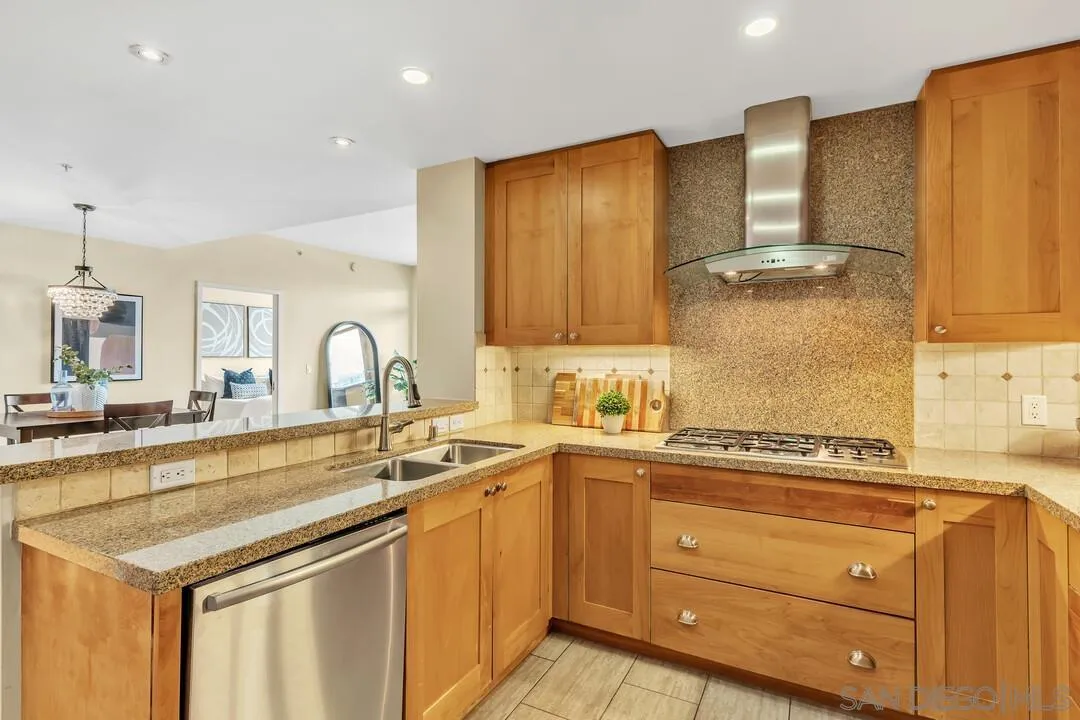 Photo #9: 260003382 Listing: Photo #9