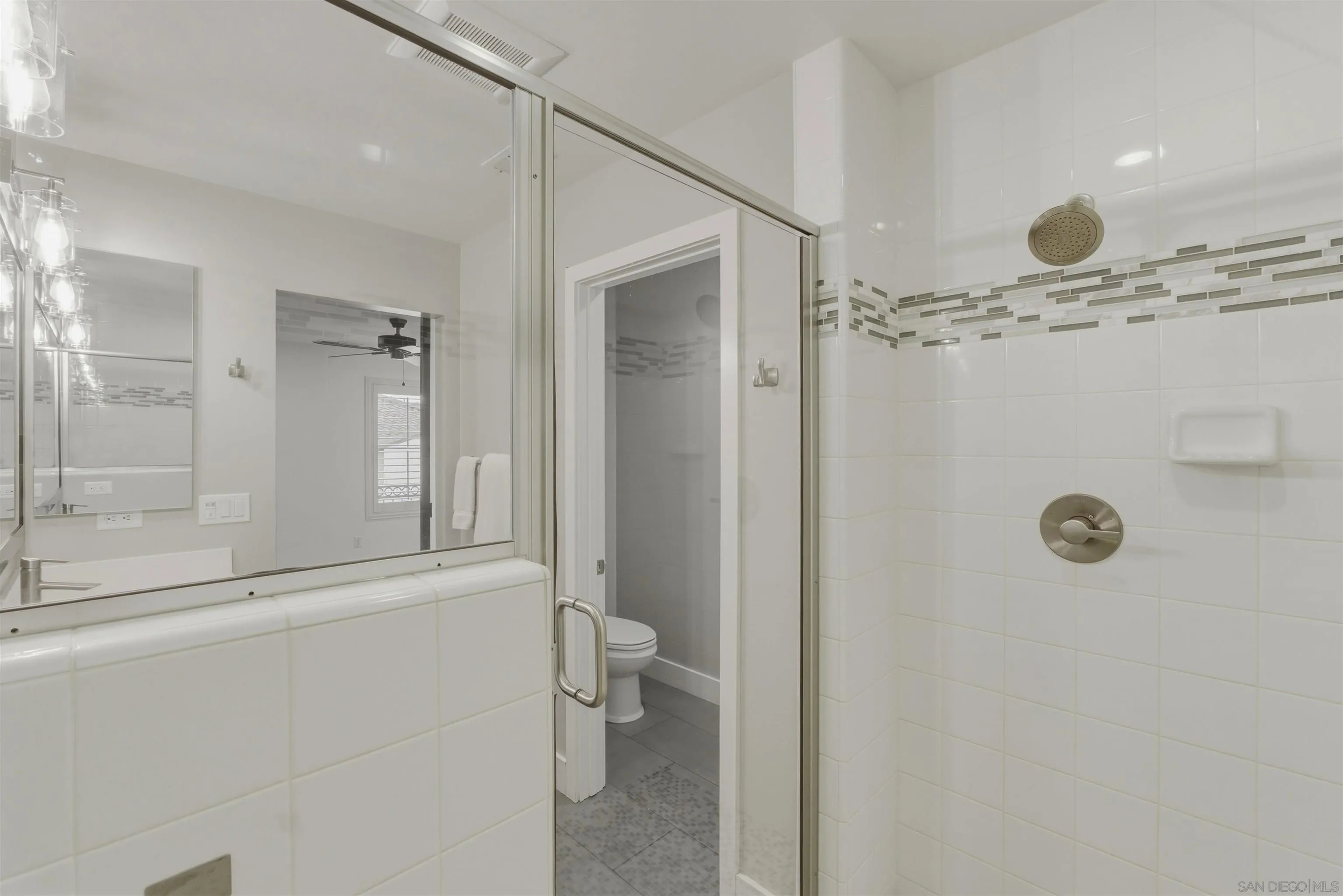 https://cdn.realtyfeed.com/cdn/127/260003385/3a1dc8906e33d7a9389c81fb15aa1da7.webp