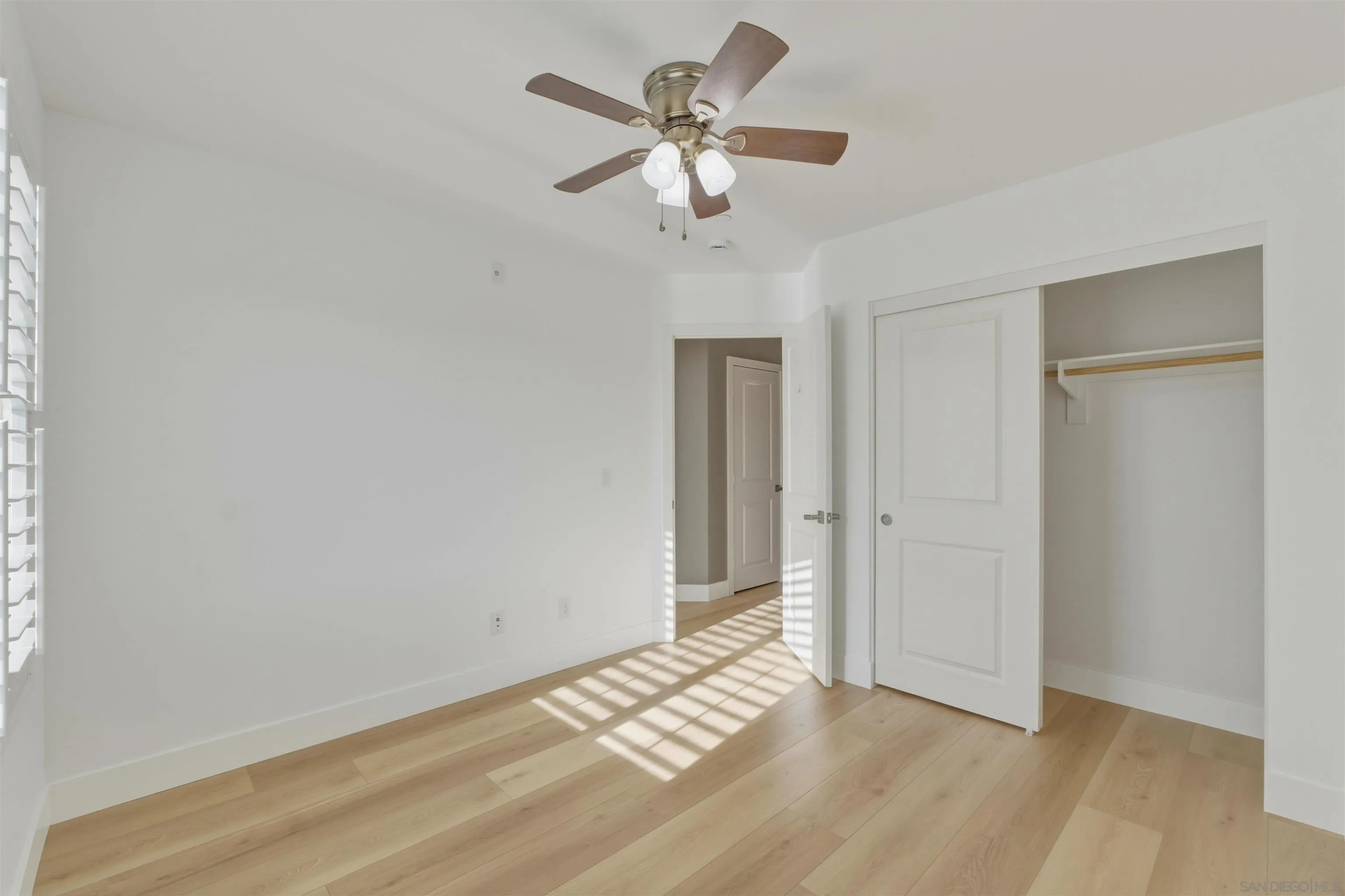 https://cdn.realtyfeed.com/cdn/127/260003385/4a6d11f506f5947080e7b6334b117f80.webp
