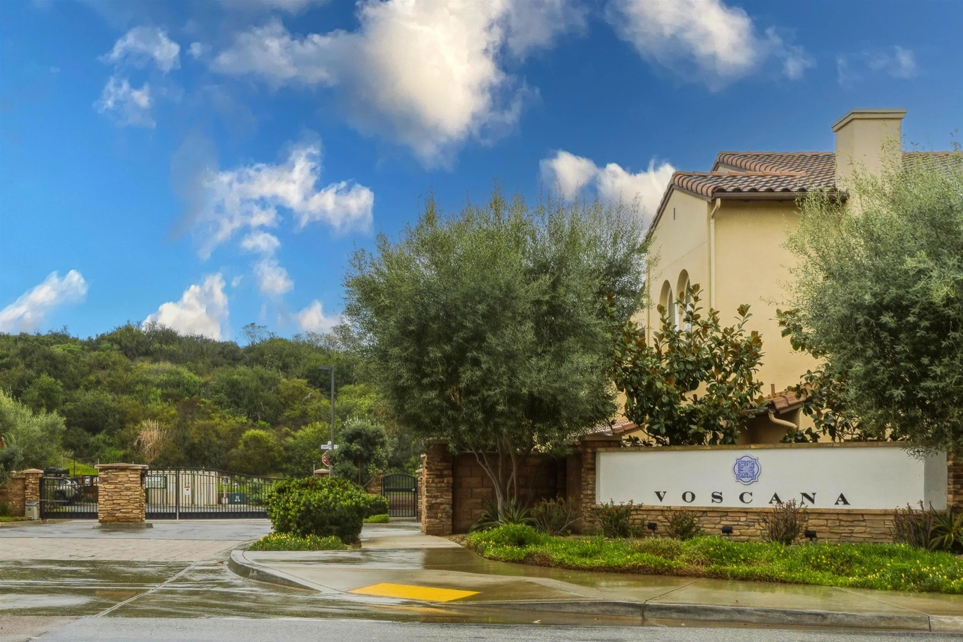 https://cdn.realtyfeed.com/cdn/127/260003385/85c5ce2c773a03f395292e540b6e0b03.webp