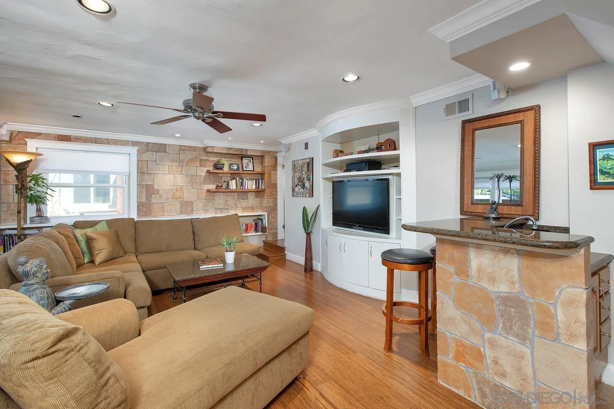 https://cdn.realtyfeed.com/cdn/127/260003388/588e99154b131b94d6092f5b0dc54914.webp