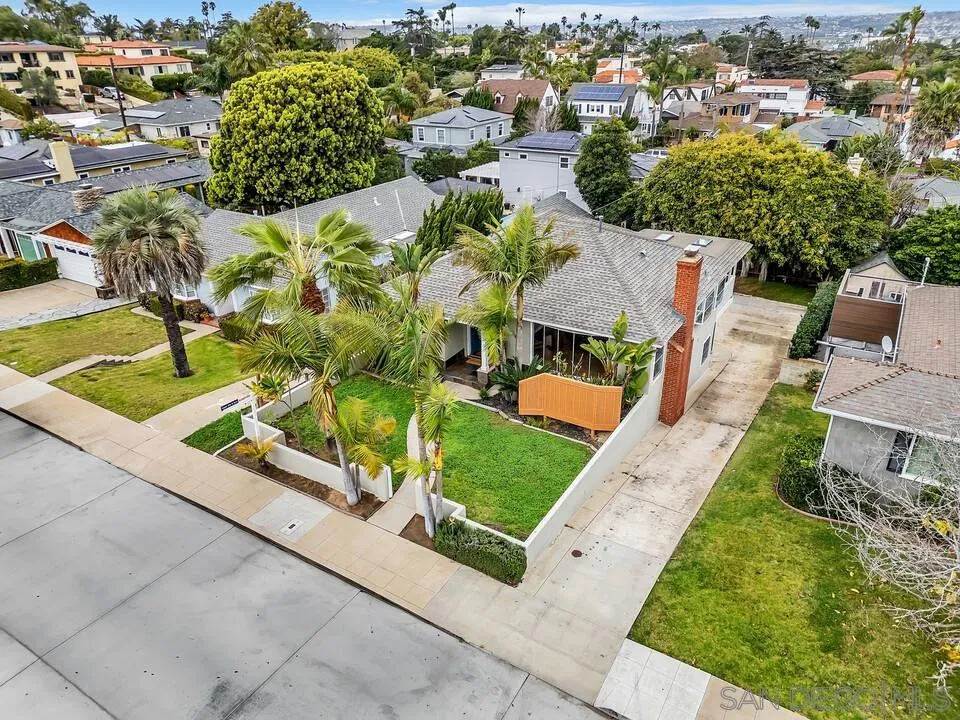 https://cdn.realtyfeed.com/cdn/127/260003388/8ad67586d5f5195270ec3d84de40fd65.webp