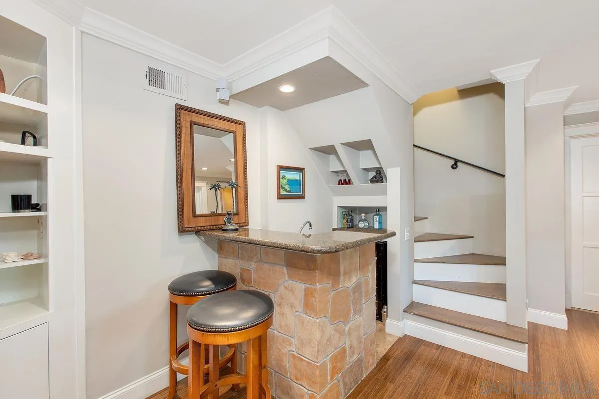 https://cdn.realtyfeed.com/cdn/127/260003388/cfcf81ad9a7037f719c531a8f7a3bca4.webp
