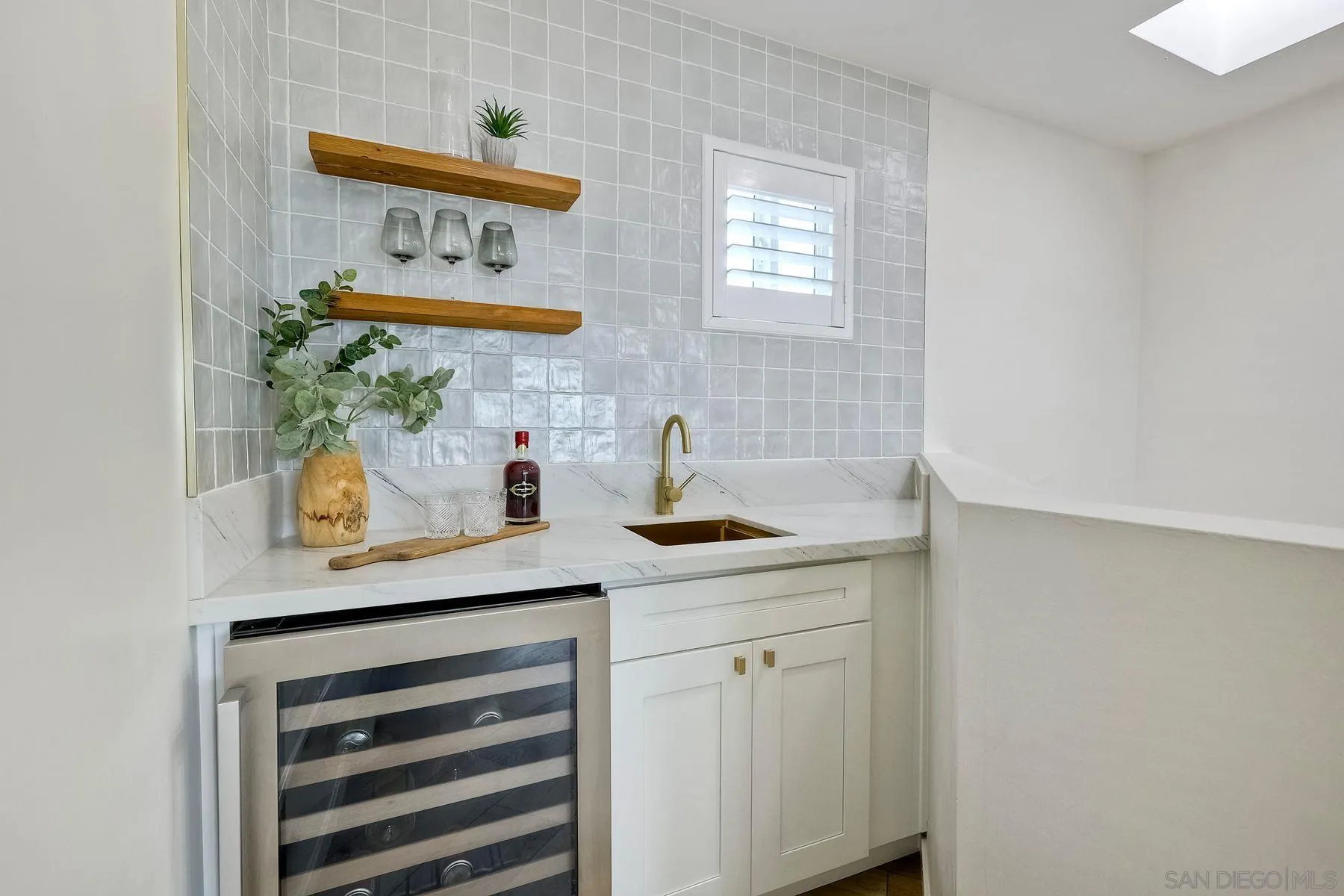 https://cdn.realtyfeed.com/cdn/127/260003396/384dfd23a662a07ce0e13972d508a281.webp