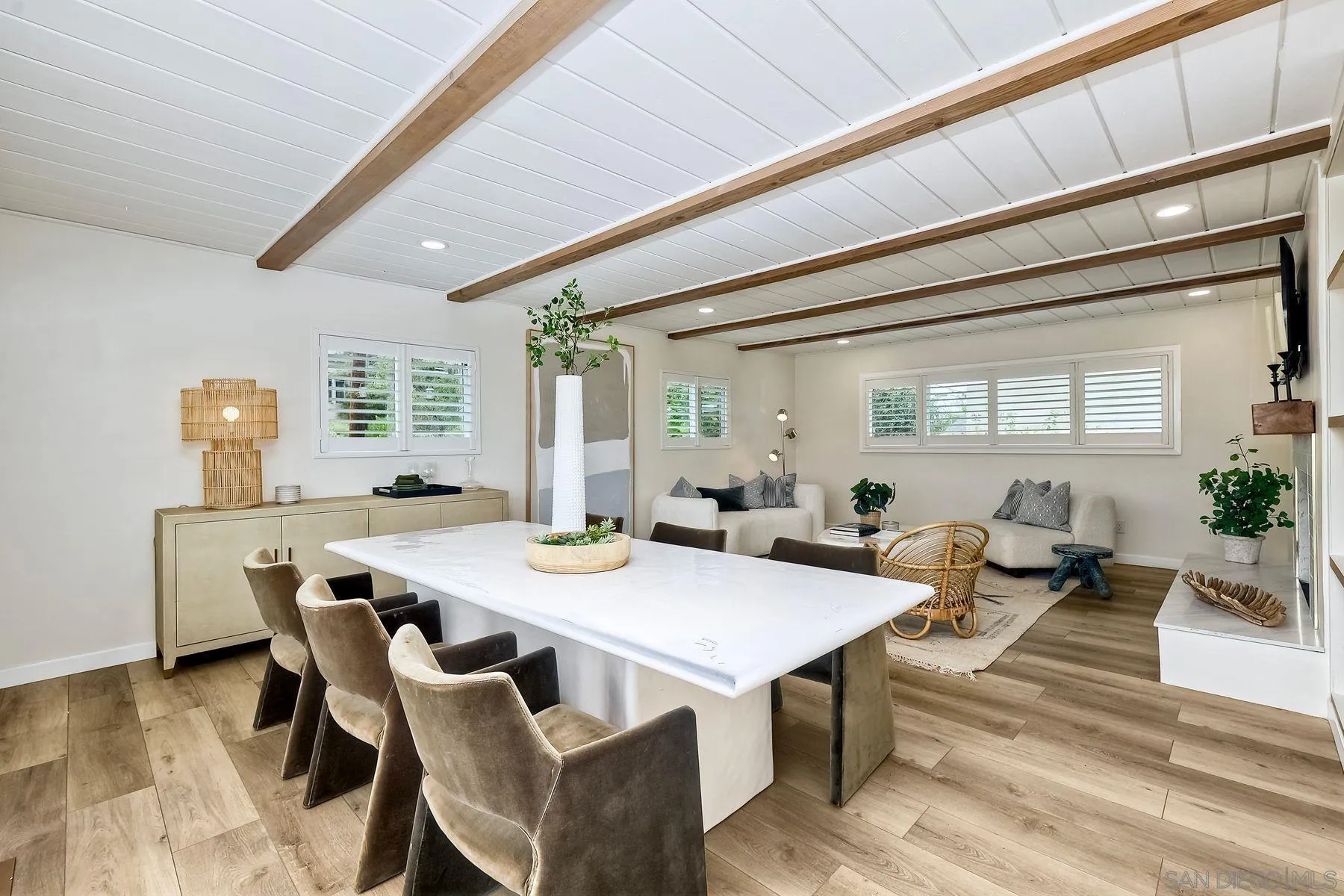 https://cdn.realtyfeed.com/cdn/127/260003396/ce7559b7382d91c1f36b3126c16b7678.webp