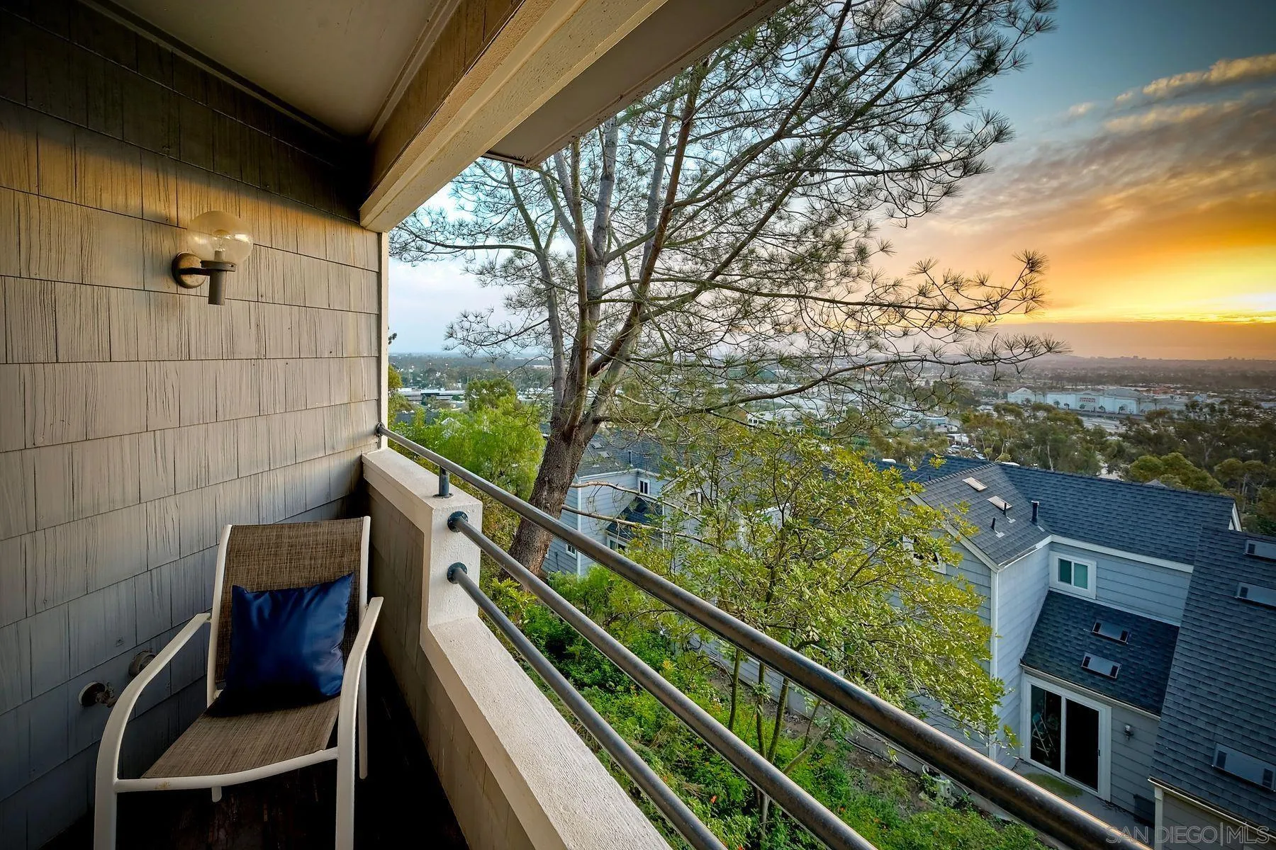 https://cdn.realtyfeed.com/cdn/127/260003399/bd2746939c4b90997859367847780f2e.webp