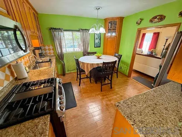 https://cdn.realtyfeed.com/cdn/127/260003400/b42470f88a4b6f611029131d68ab1bfd.webp