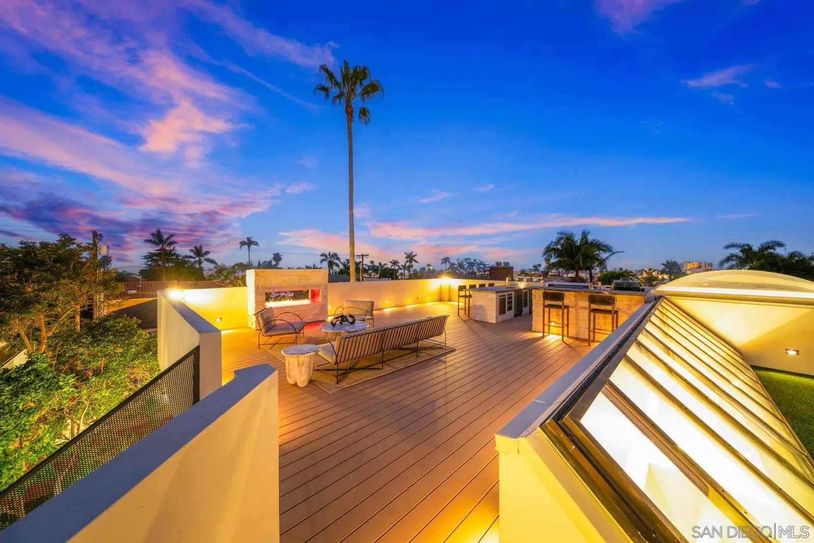 https://cdn.realtyfeed.com/cdn/127/260003401/7f549ebcbaa171f49309ce8bafe52522.webp