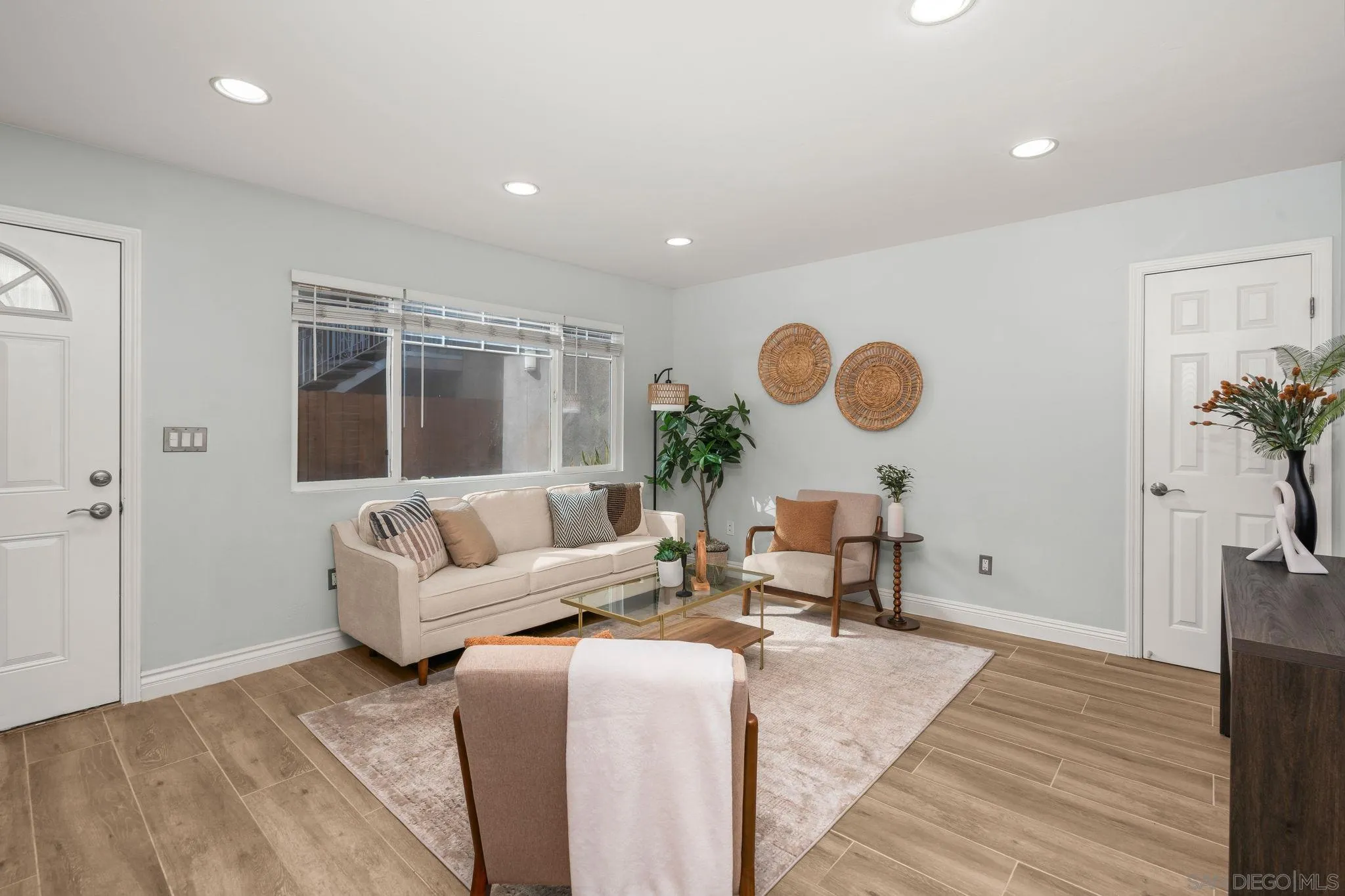Photo #8: 260003403 Listing: Photo #8
