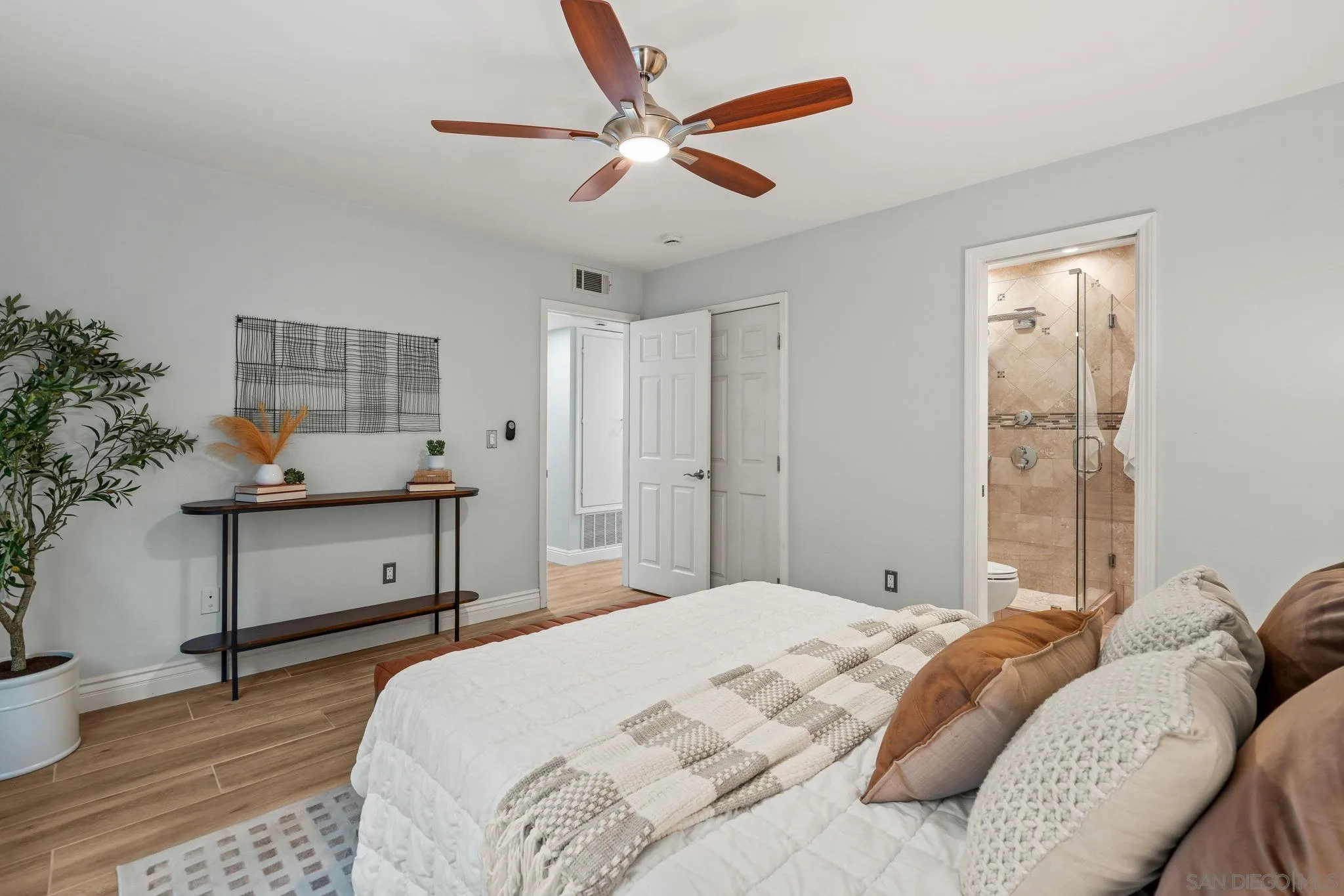 Photo #24: 260003403 Listing: Photo #24