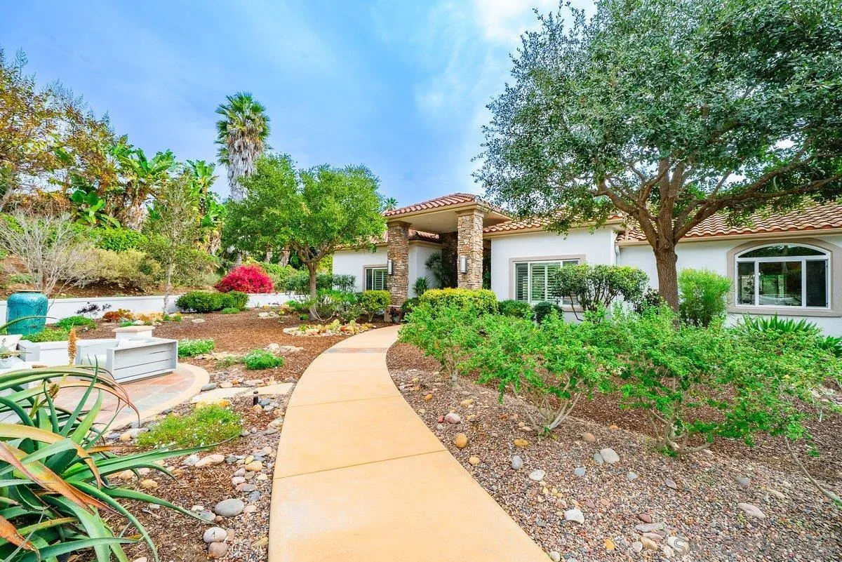 https://cdn.realtyfeed.com/cdn/127/260003405/59b597e6b19545c42379b327063d56eb.webp