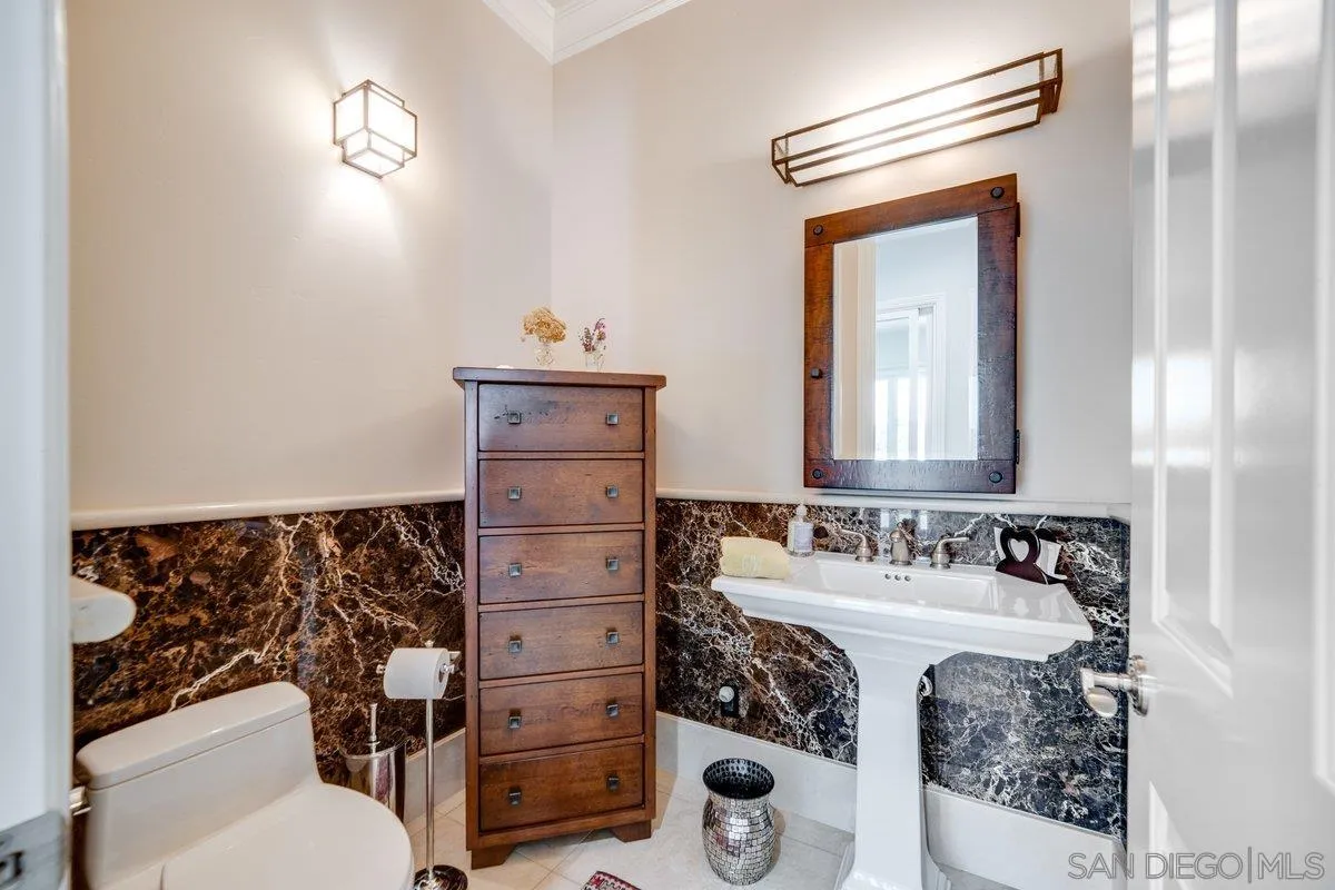 https://cdn.realtyfeed.com/cdn/127/260003405/83089705e6f18c8f3215b6d635868e35.webp
