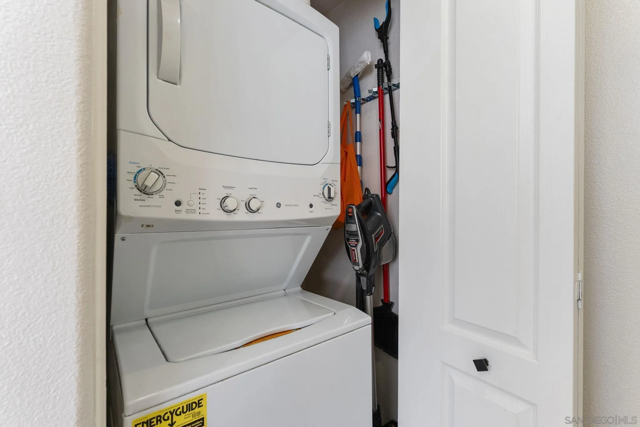 Photo #9: 260003406 Listing: Photo #9