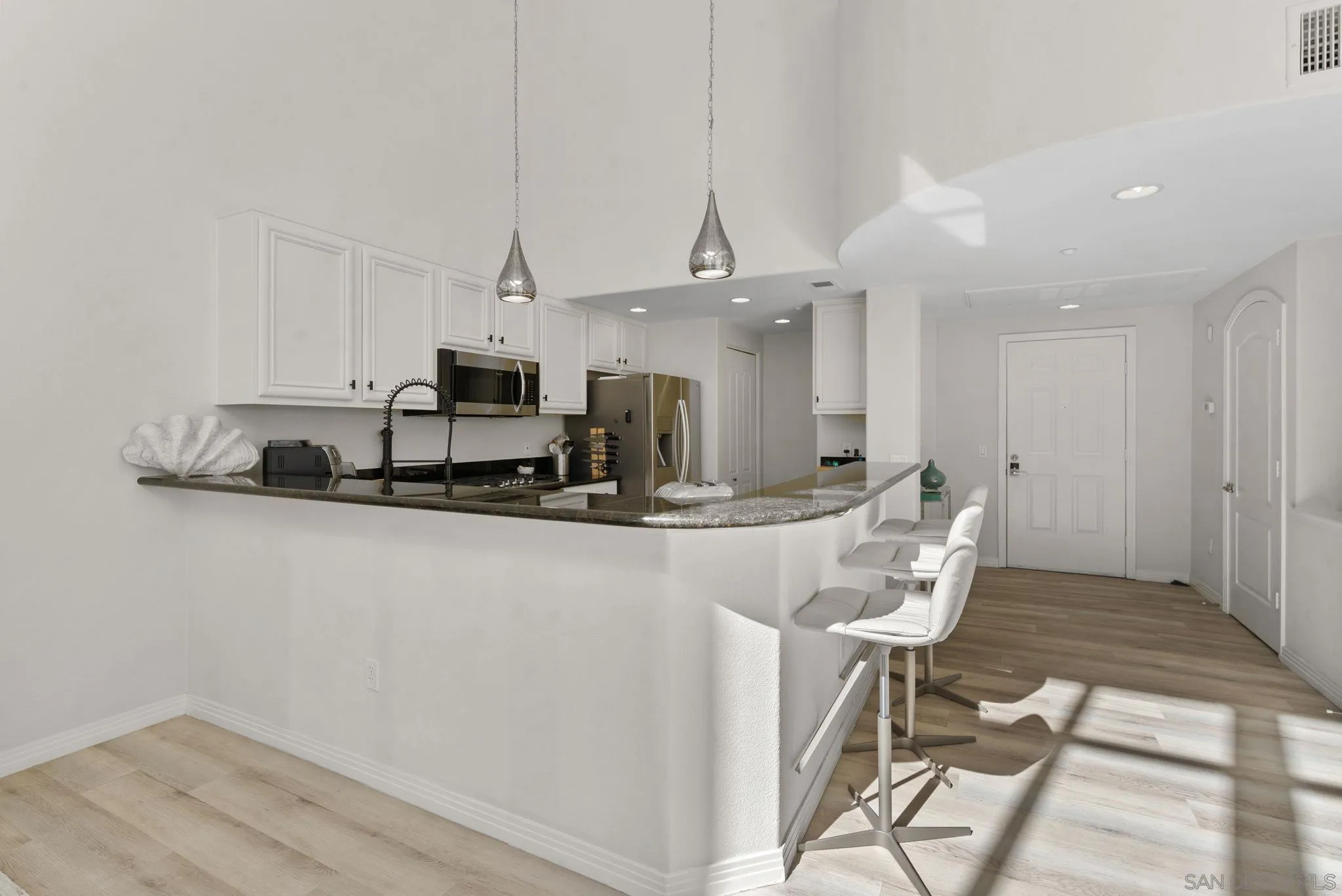 Photo #11: 260003406 Listing: Photo #11