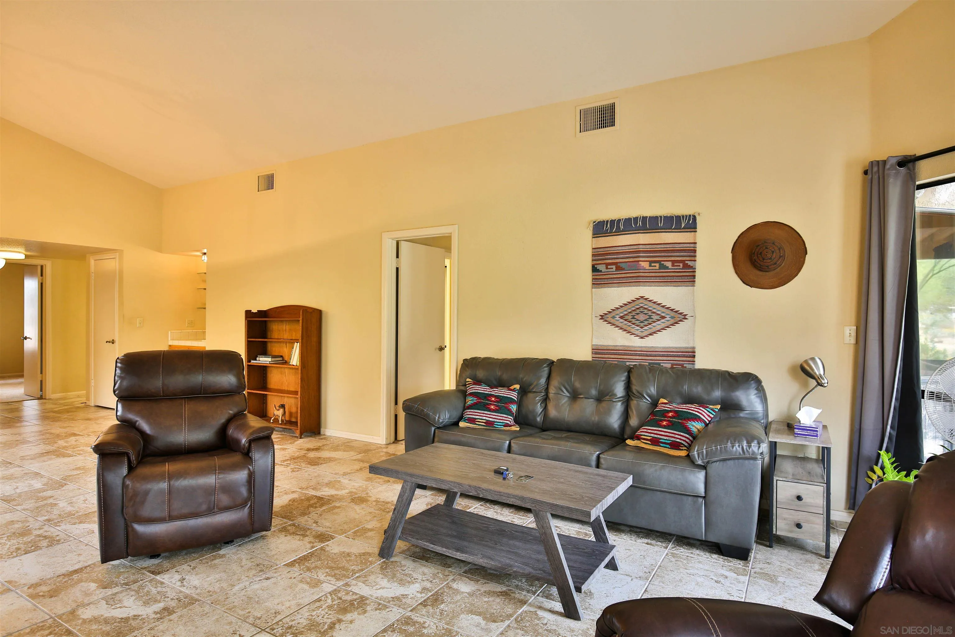 https://cdn.realtyfeed.com/cdn/127/260003407/fe45632a4c75311b2aa3675c6c923fb0.webp