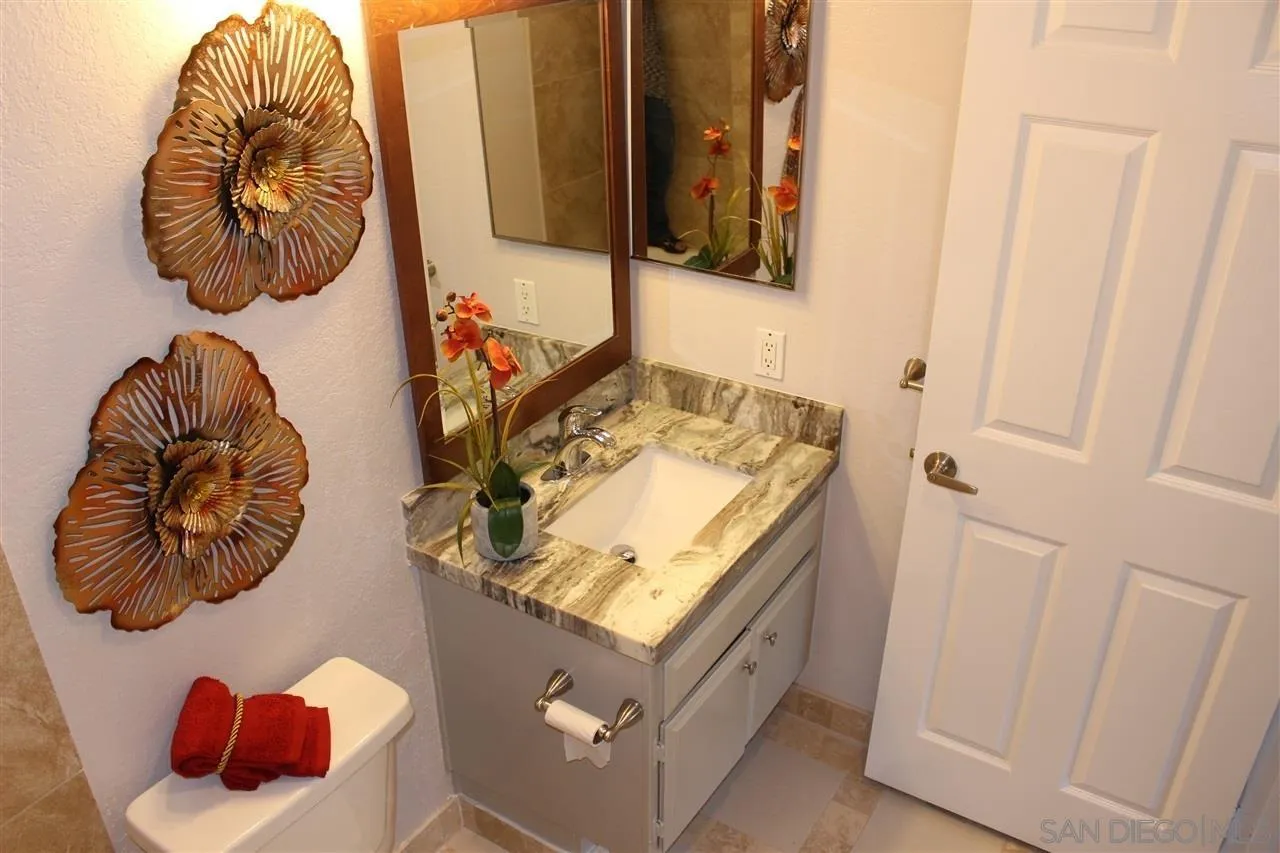Photo #4: 260003408 Listing: Photo #4