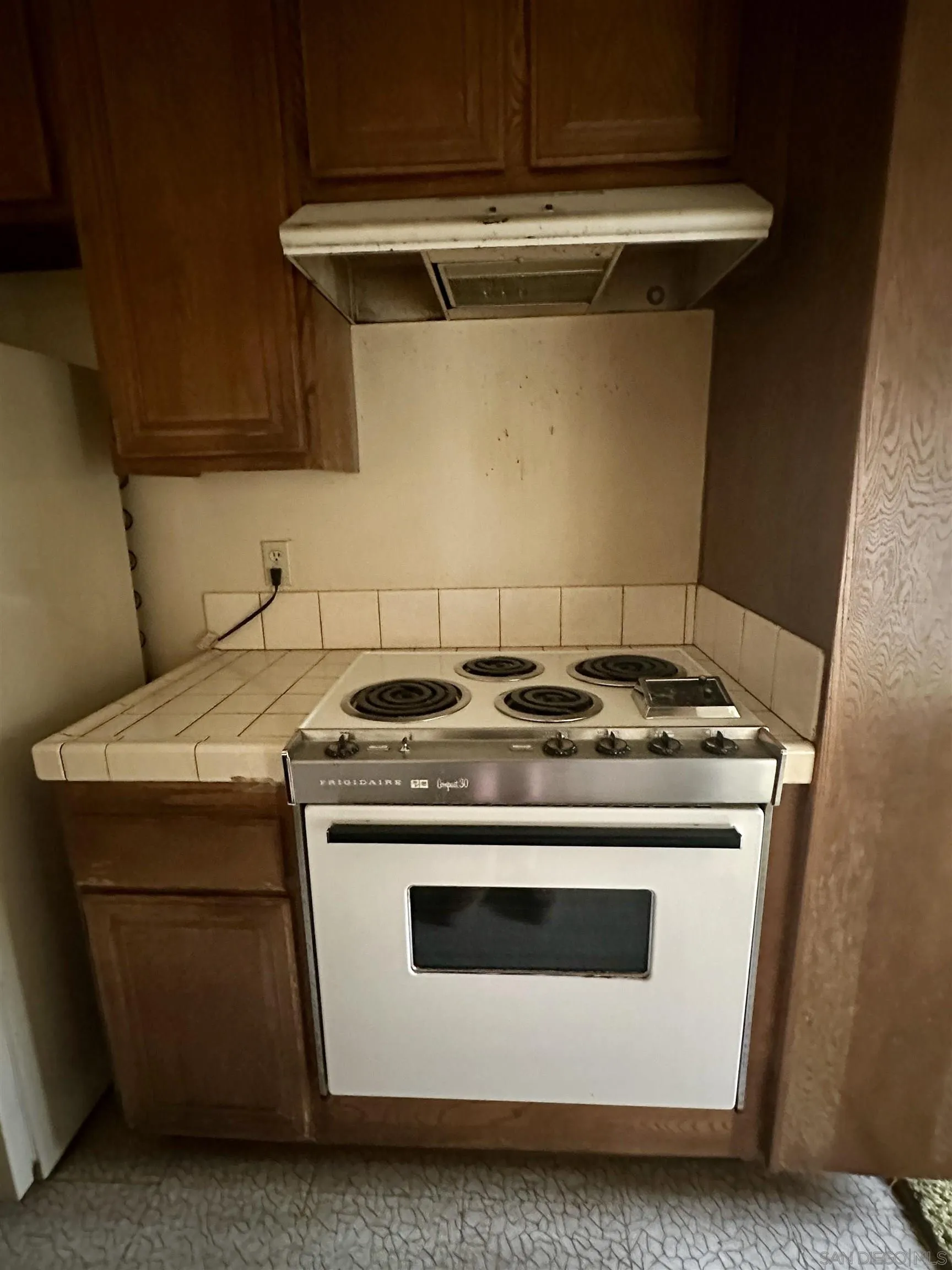 Photo #9: 260003409 Listing: Photo #9