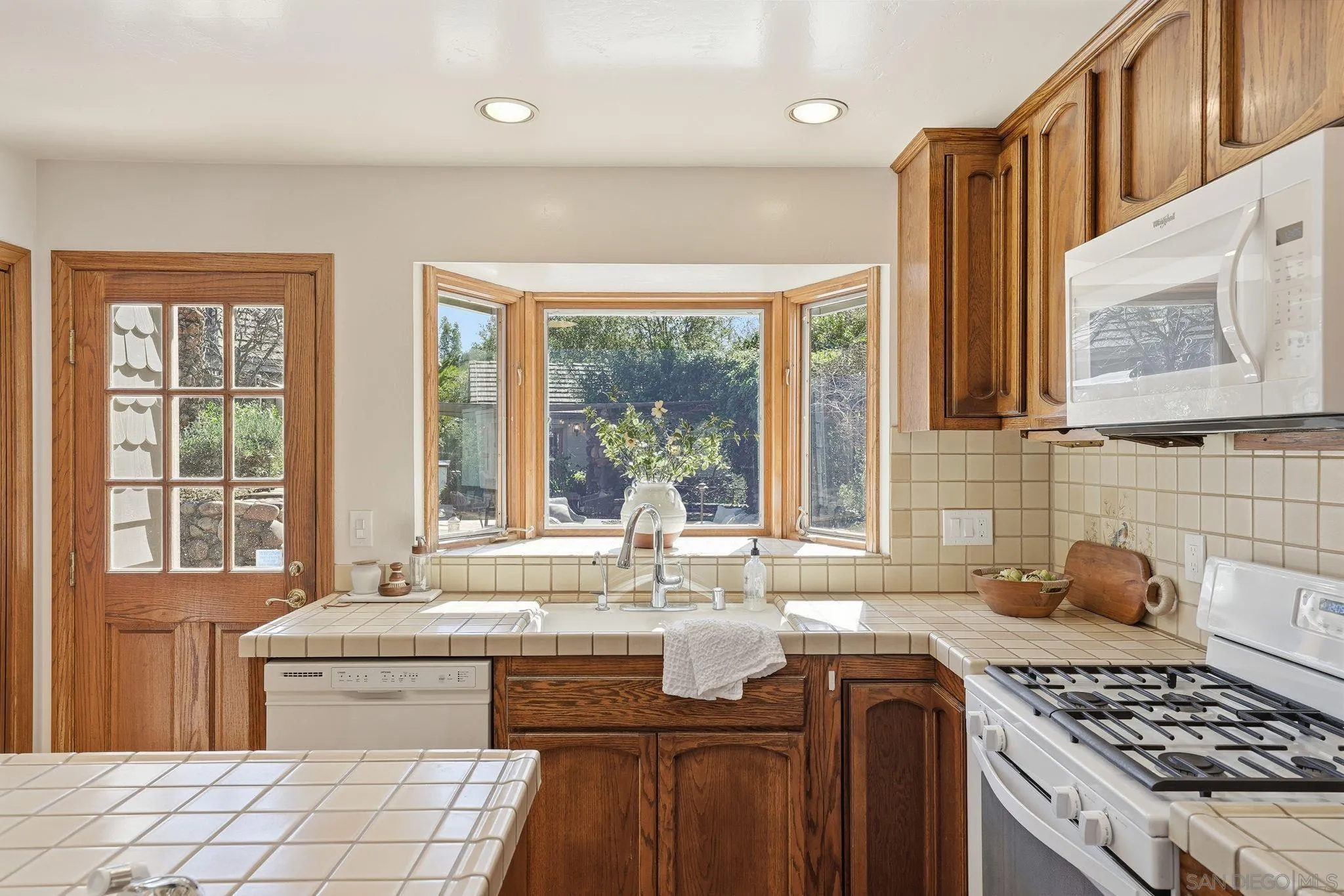 https://cdn.realtyfeed.com/cdn/127/260003414/3a0a8a5e5f269afc9c9d00d1d3489071.webp