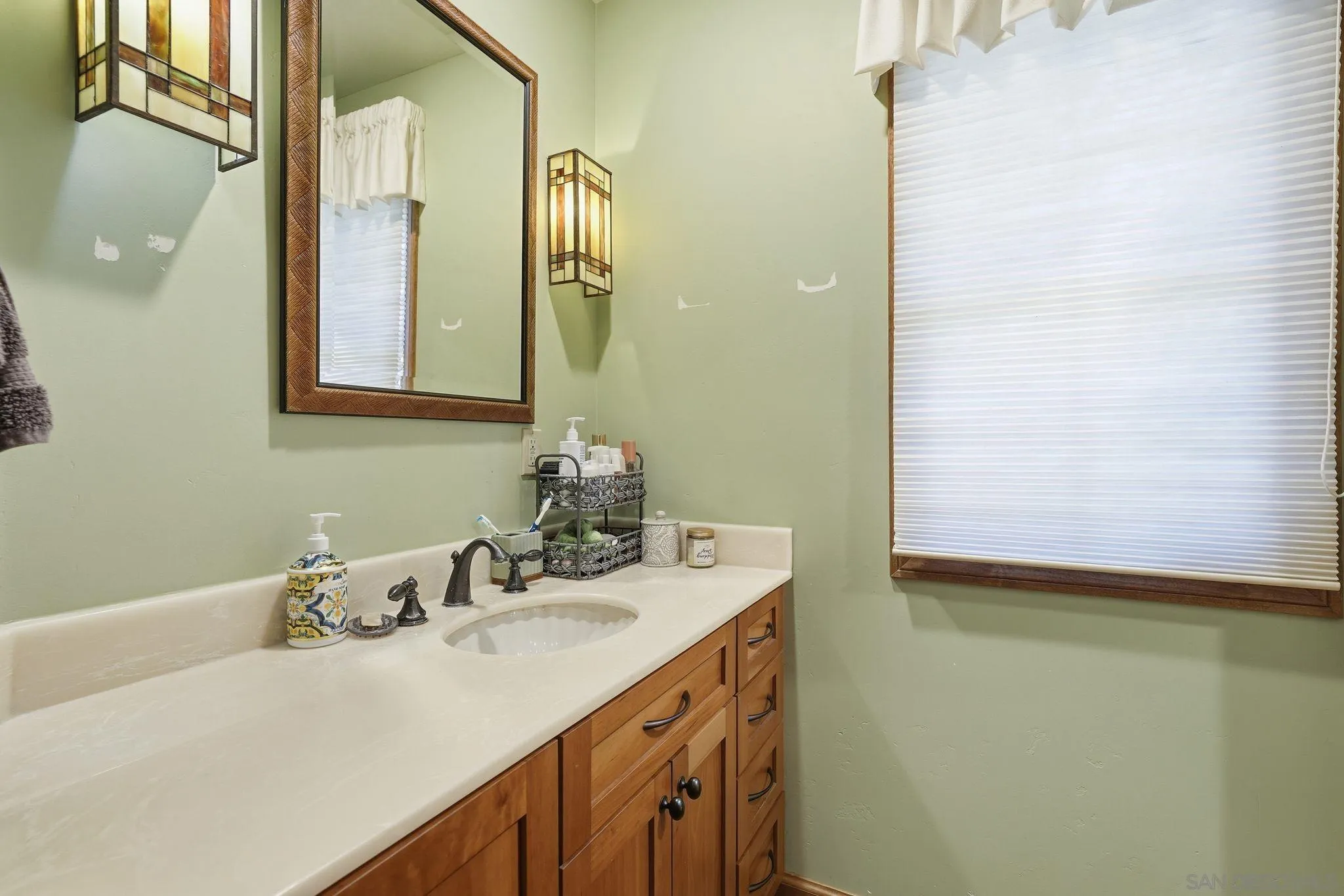 https://cdn.realtyfeed.com/cdn/127/260003414/b439d209dd1c5aedf702b72b9b33f864.webp