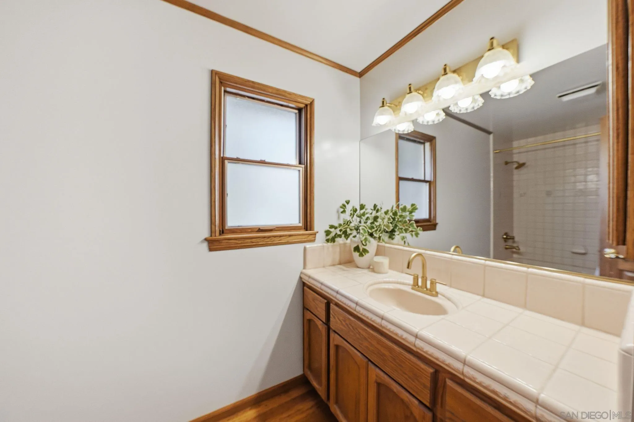 https://cdn.realtyfeed.com/cdn/127/260003414/f05657cff1f55411b790d90d6b0ff668.webp