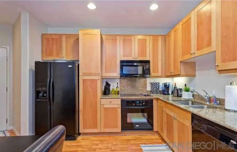 https://cdn.realtyfeed.com/cdn/127/260003416/7731a7fc896f680f49215a32f6121a22.webp