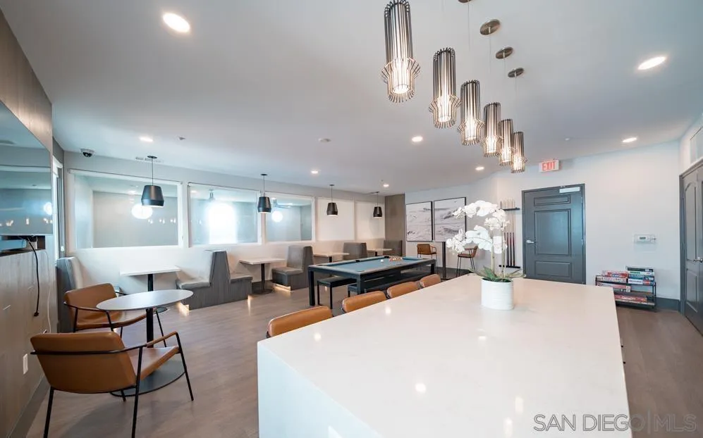 https://cdn.realtyfeed.com/cdn/127/260003416/bf965961fb3d30f9a7845af308cd772e.webp