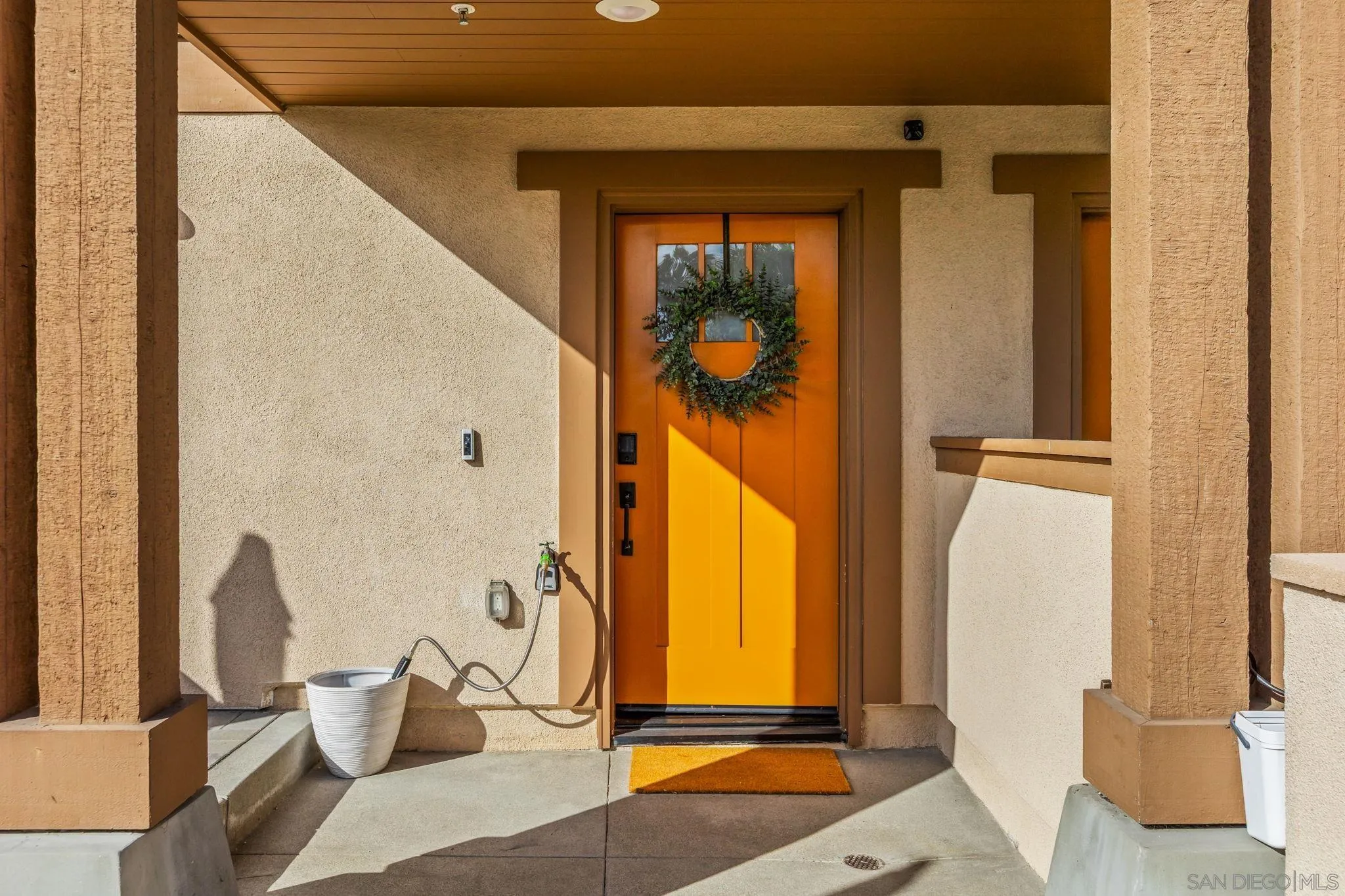 https://cdn.realtyfeed.com/cdn/127/260003426/aa37631d04346c36ffe52794937fc51c.webp