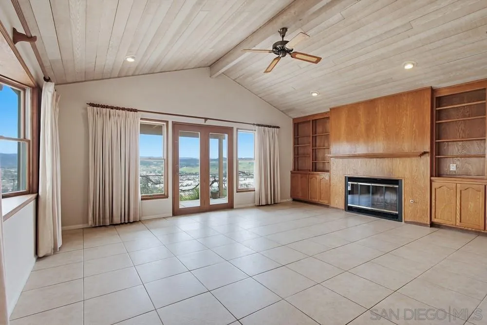 https://cdn.realtyfeed.com/cdn/127/260003430/737fa1fc718f3ed9f5132150af9d8e5d.webp