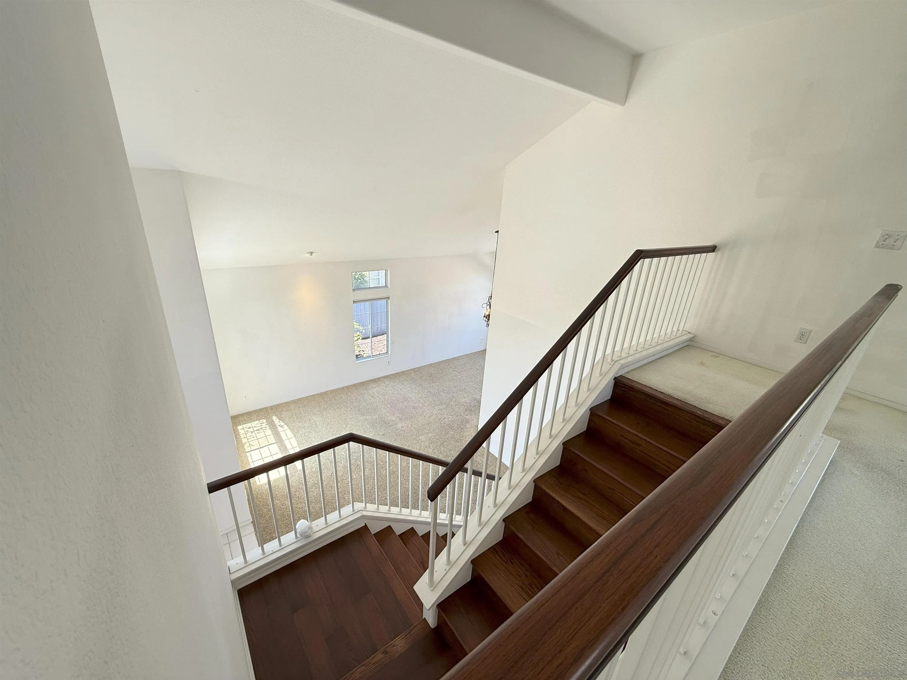 https://cdn.realtyfeed.com/cdn/127/260003431/5a543e7678c39a5d781cda8c82f620de.webp