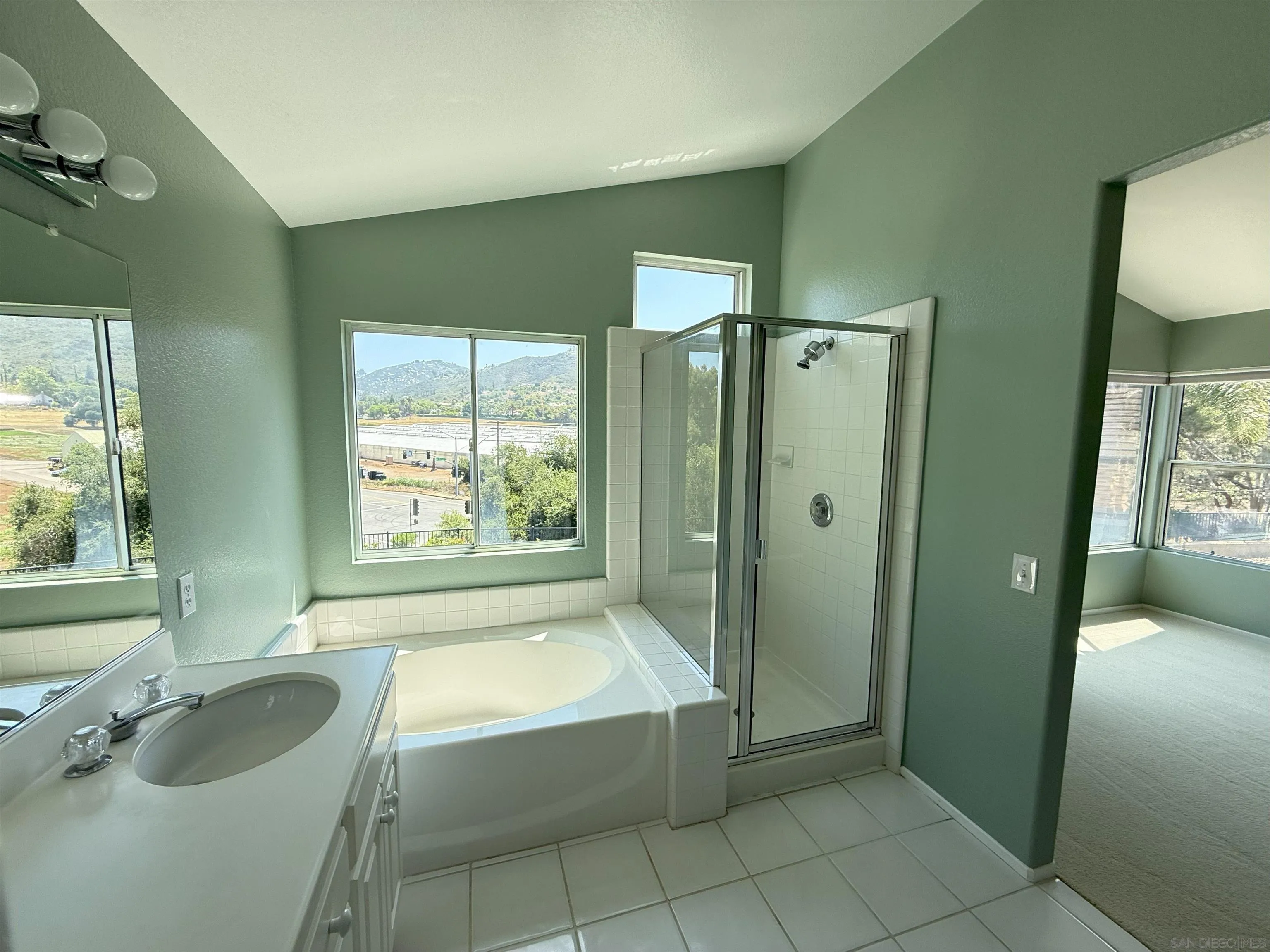 https://cdn.realtyfeed.com/cdn/127/260003431/86ba999191d217a3194fd15914e24179.webp