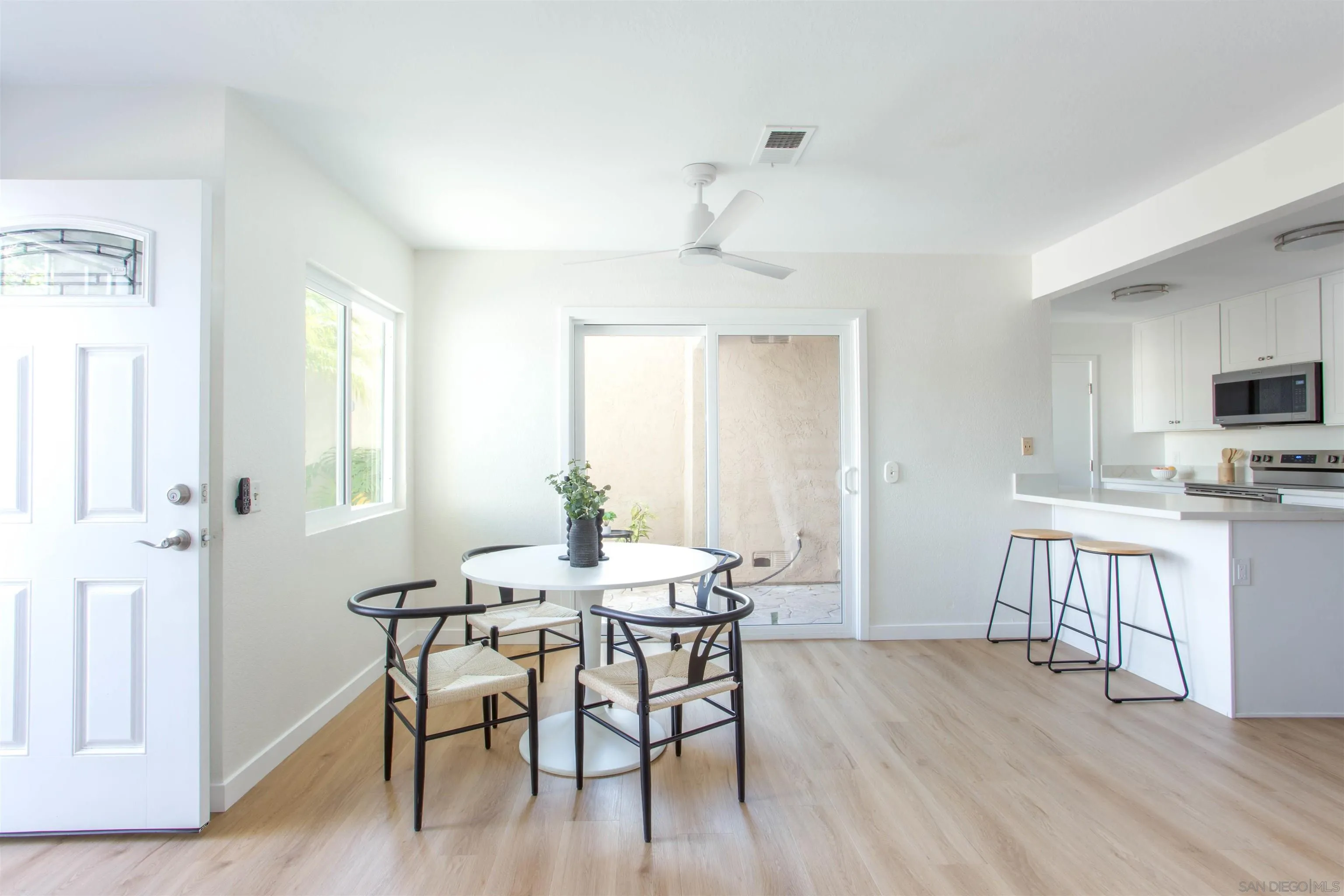 https://cdn.realtyfeed.com/cdn/127/260003435/6b748879690e923f12ee3226f4116f90.webp