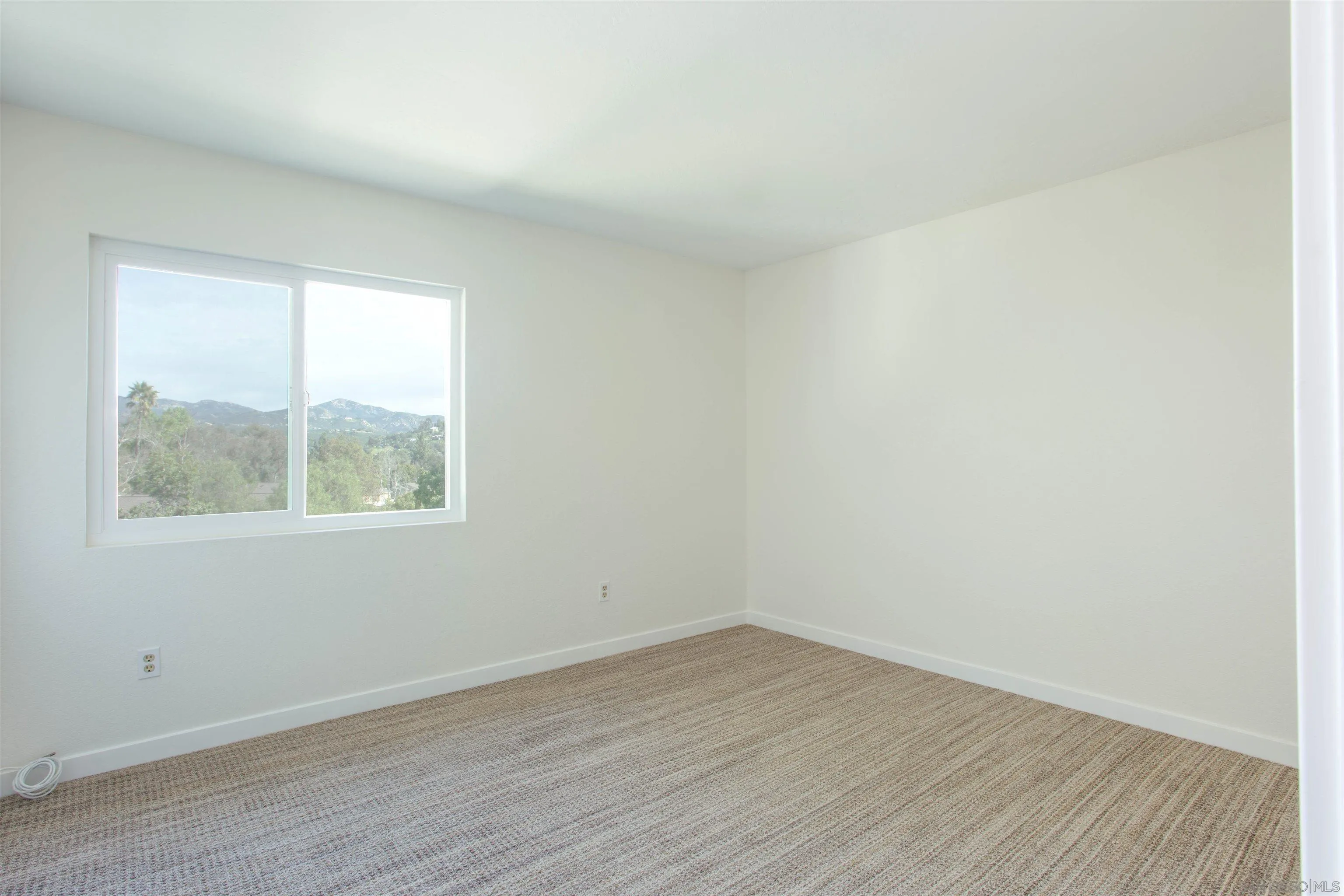 https://cdn.realtyfeed.com/cdn/127/260003435/e5bea2549f1a2f641c0d61658d3c7a5e.webp