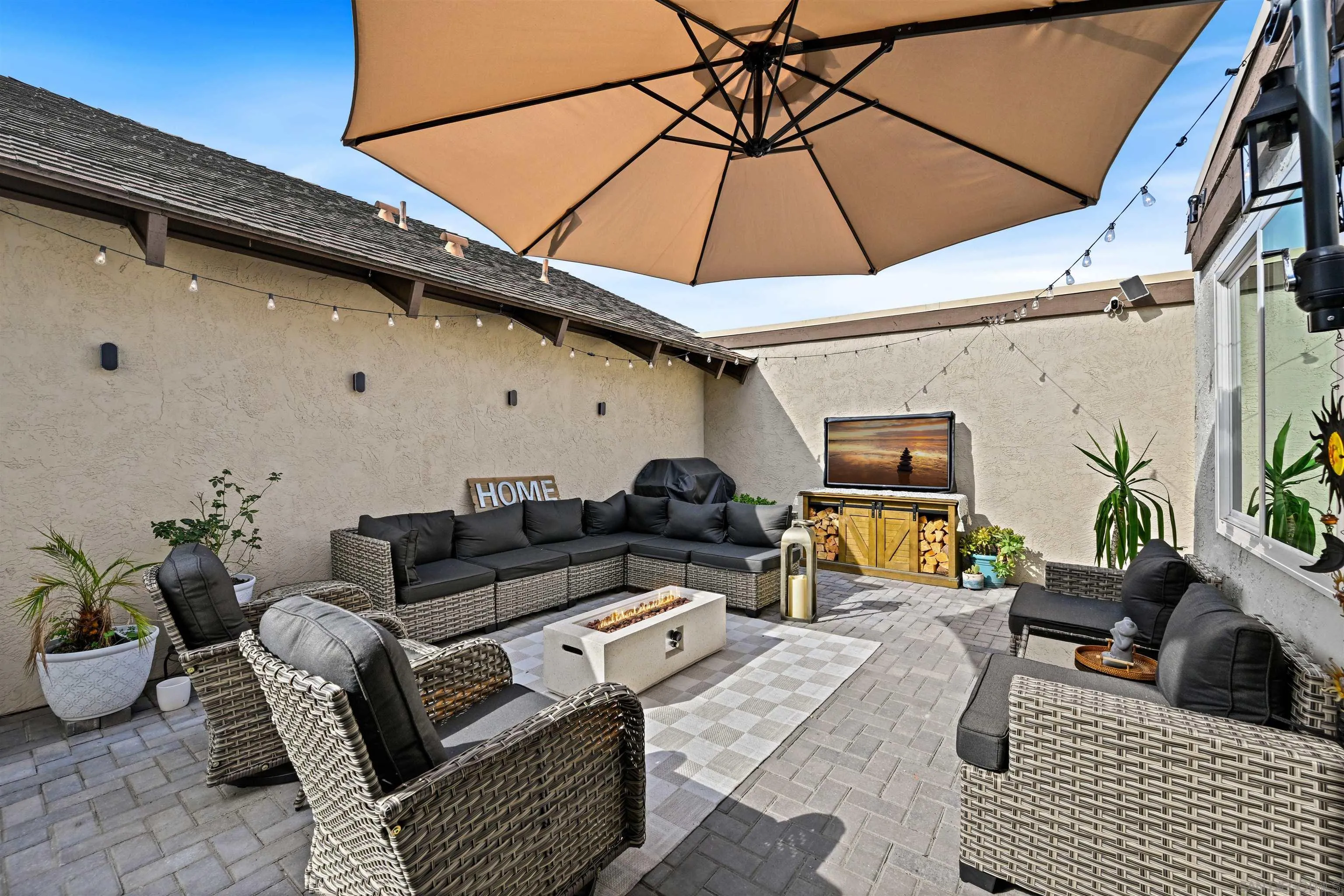 https://cdn.realtyfeed.com/cdn/127/260003438/81e1ef453cbaf603d6853589fd1779bf.webp