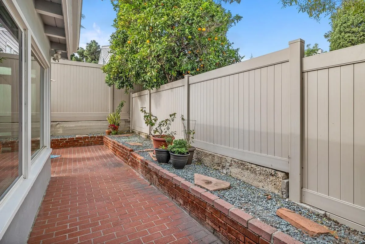 https://cdn.realtyfeed.com/cdn/127/260003439/3f121b4c691737311828dd6e3f70f845.webp