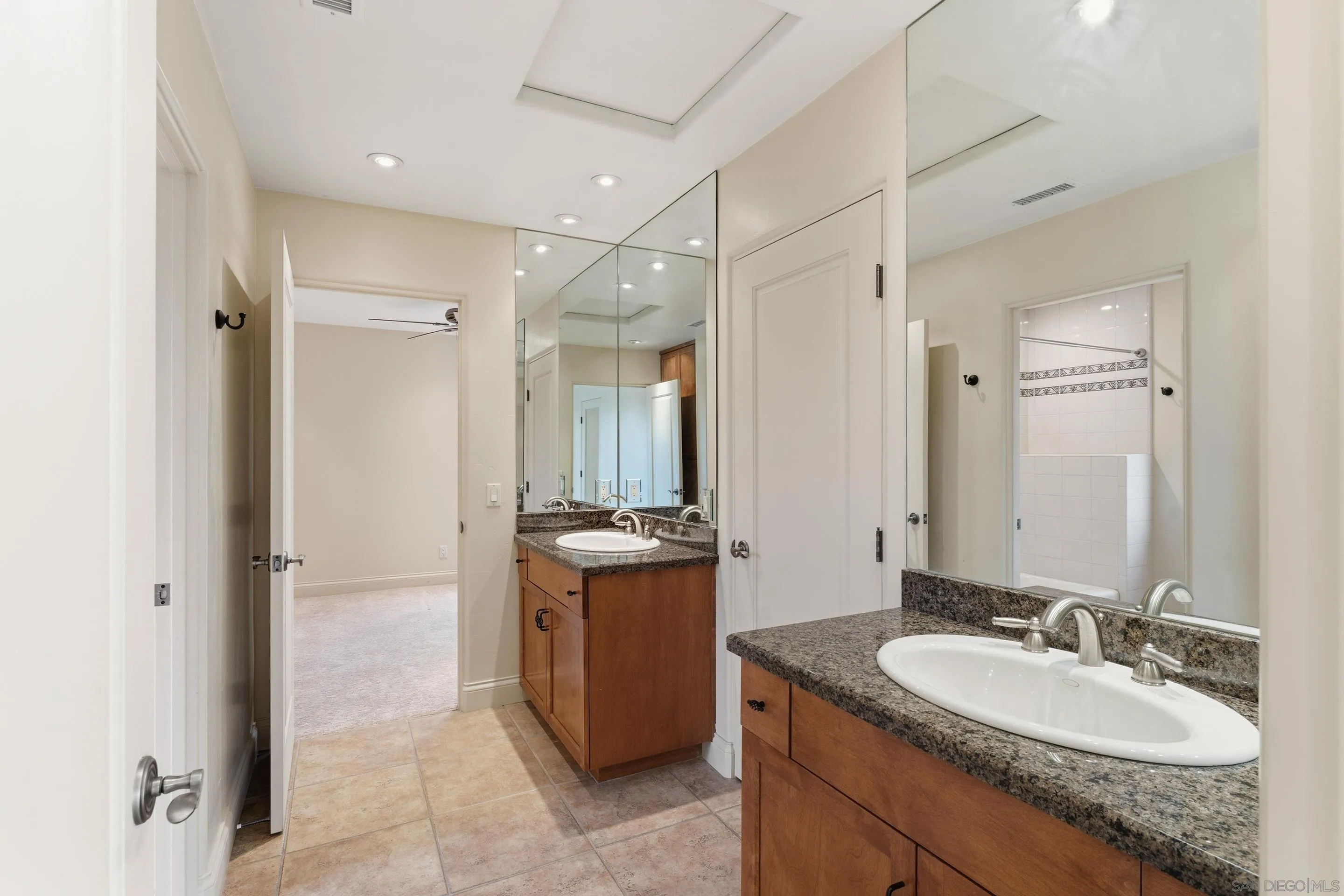 https://cdn.realtyfeed.com/cdn/127/260003440/0f1b3088a25c2f3b678e7de33642bd9b.webp