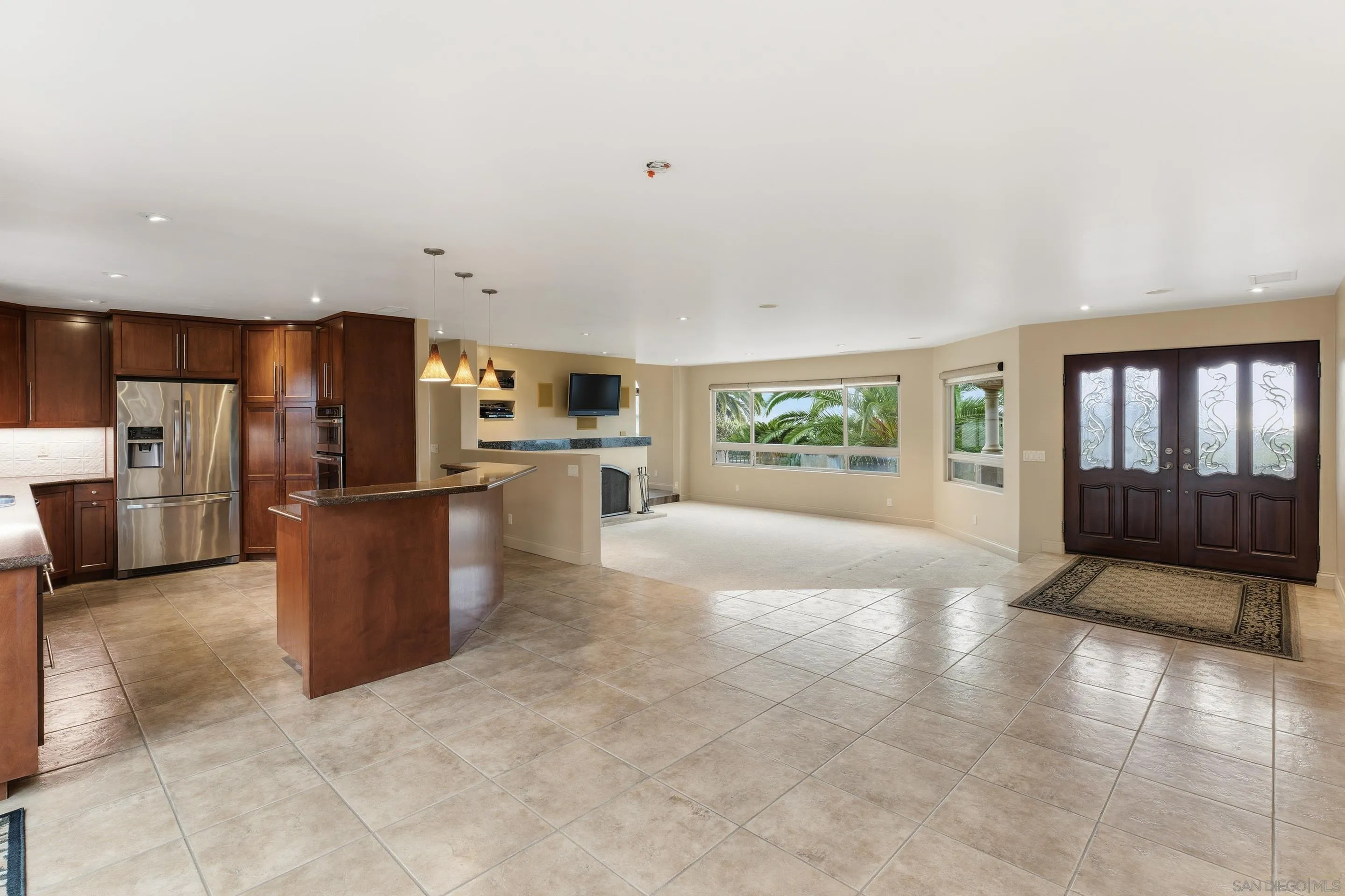 https://cdn.realtyfeed.com/cdn/127/260003440/6c22134d642aef291b643575301eff72.webp