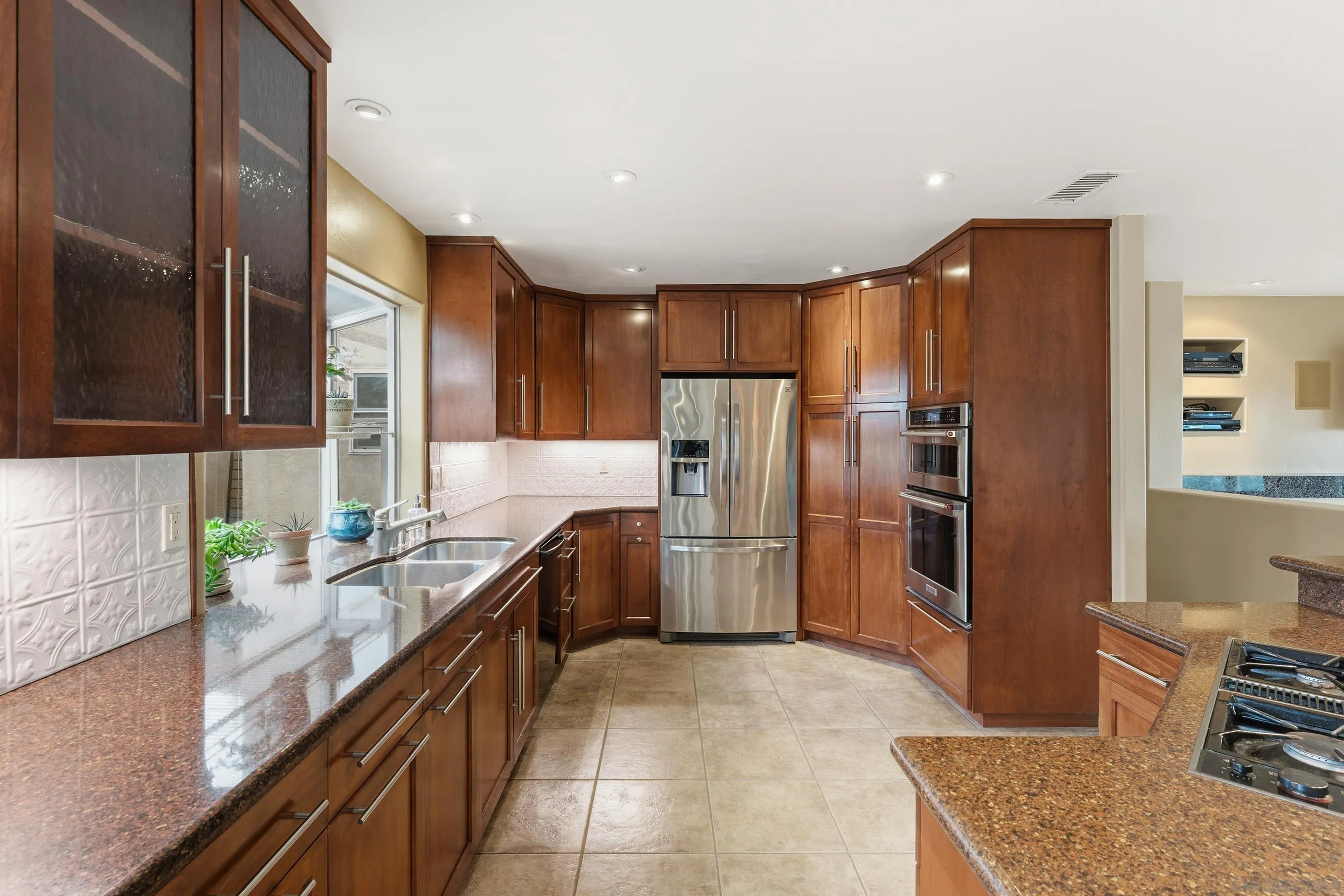 https://cdn.realtyfeed.com/cdn/127/260003440/7f259b6c10b1496049673d761712861d.webp