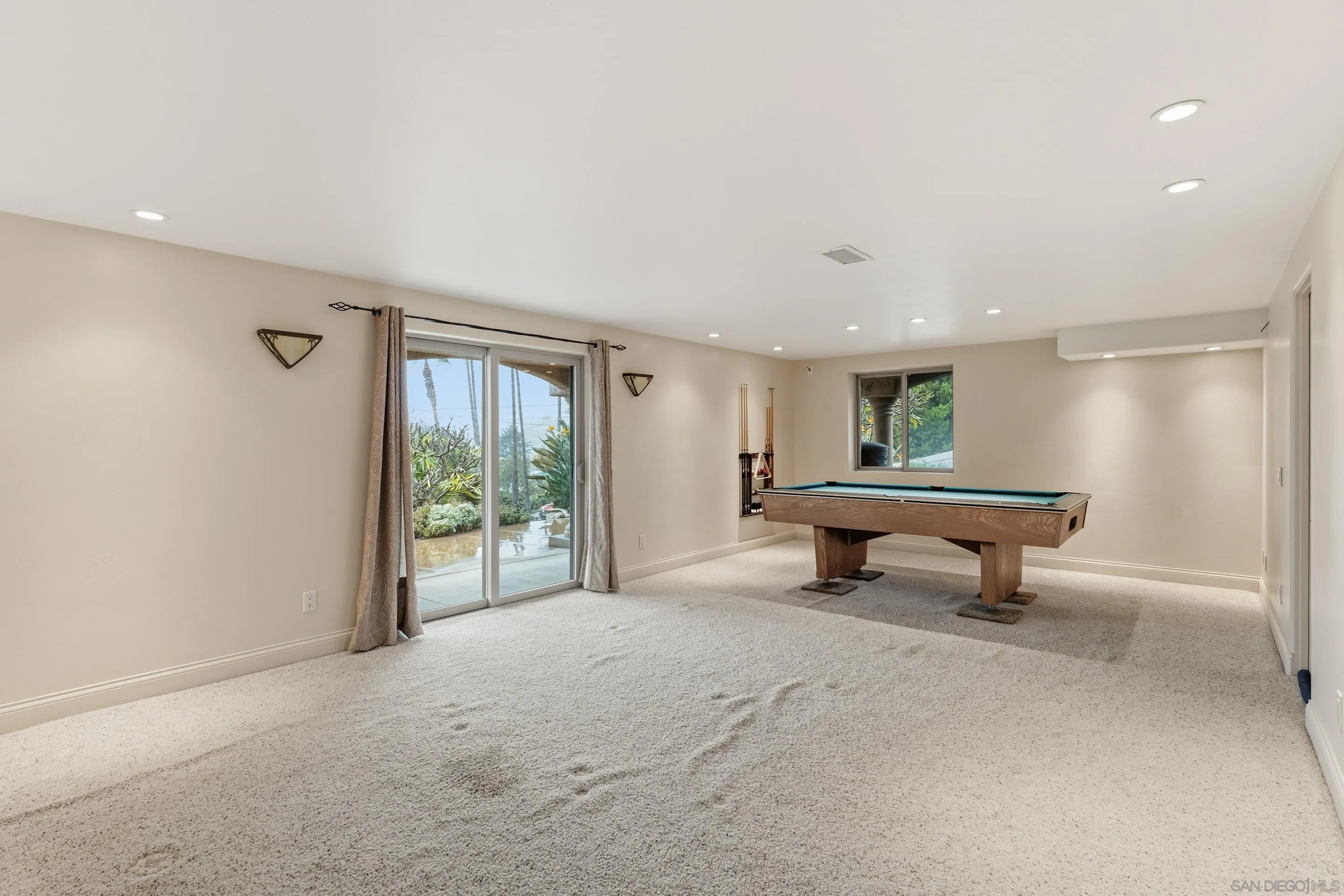 https://cdn.realtyfeed.com/cdn/127/260003440/99e78a6dd0de139f82ccc18543a455e3.webp